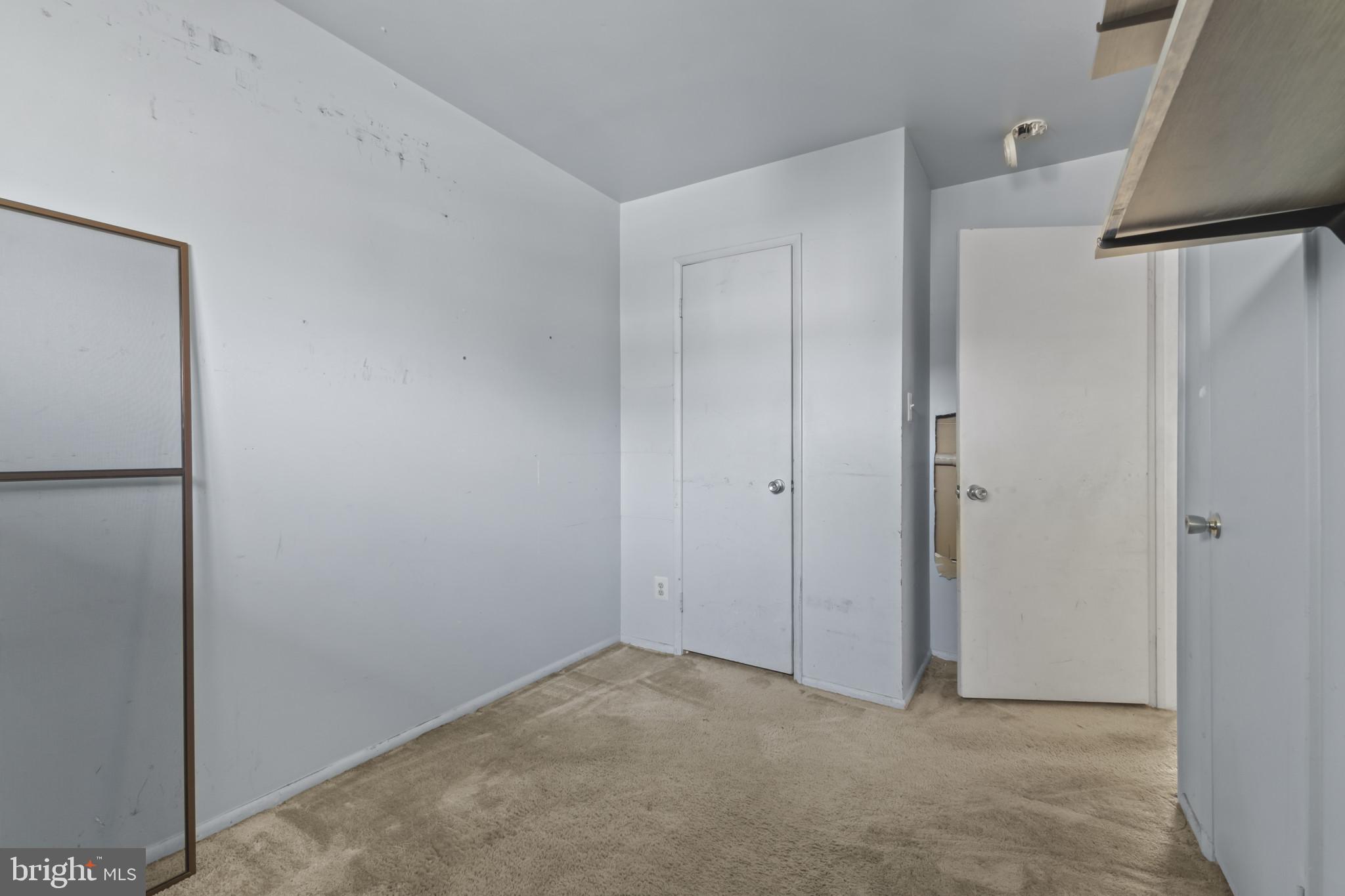 THE WESTERLIES - Residential