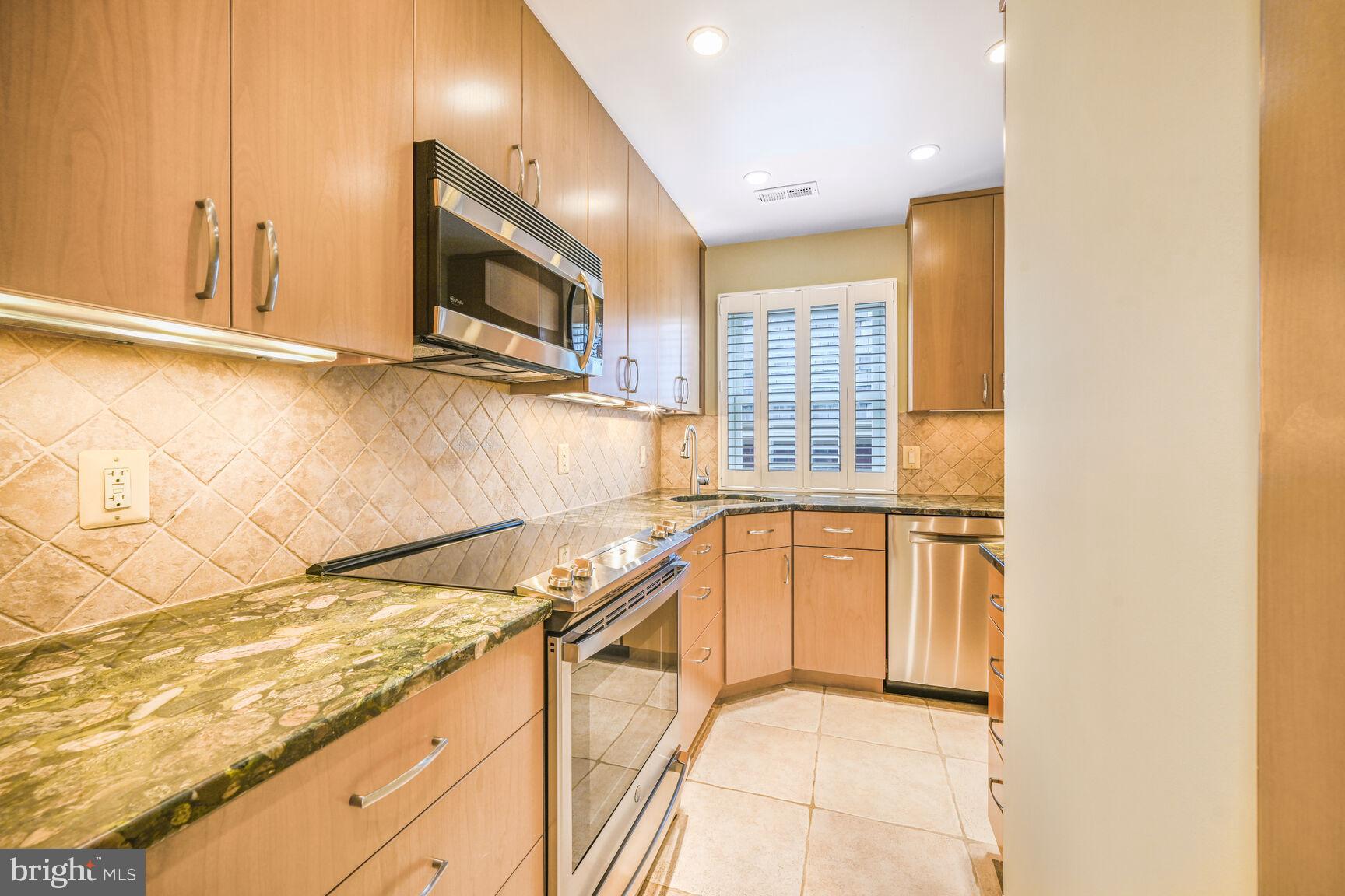 CHEVY CHASE - Residential