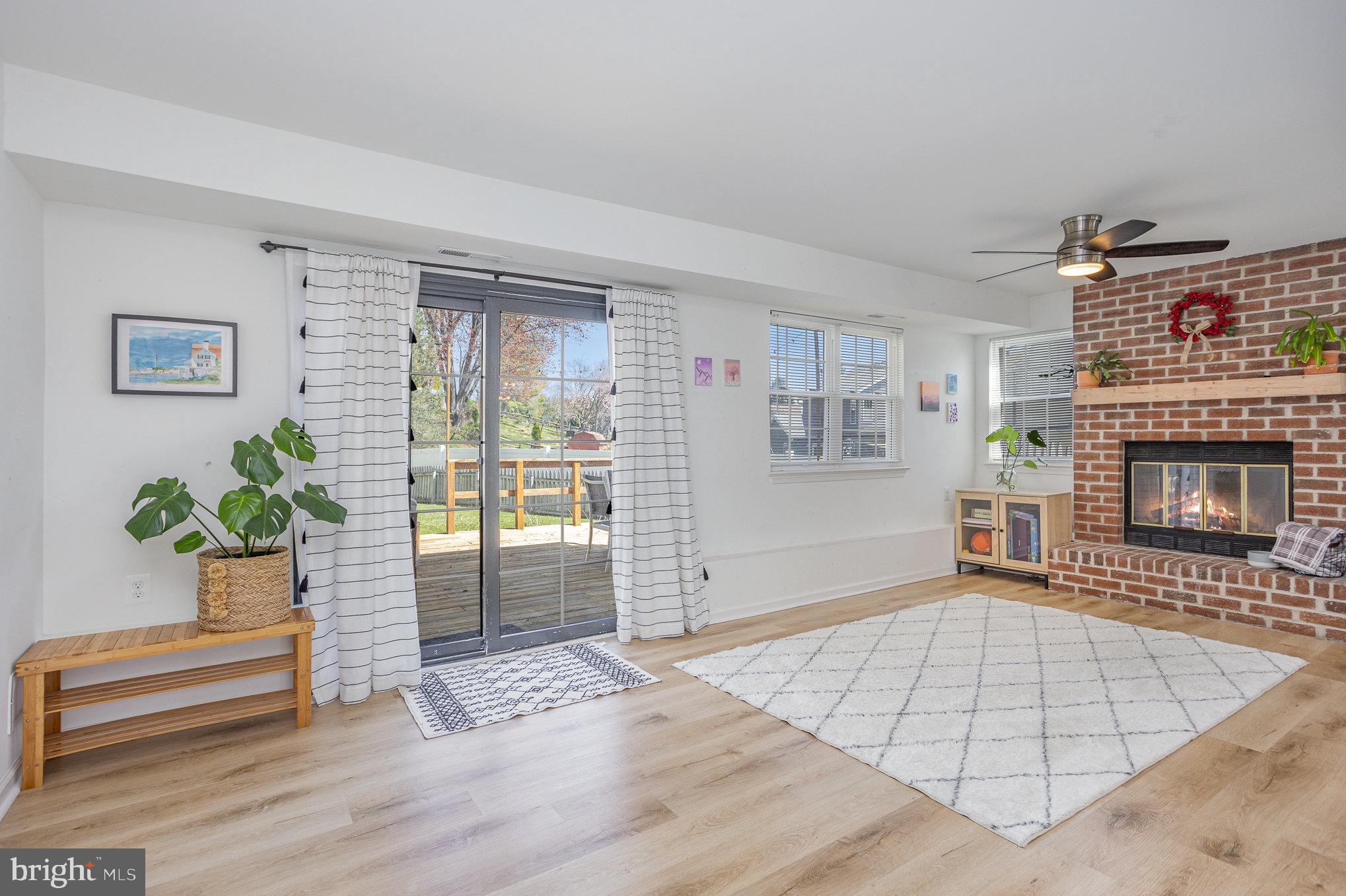 HARFORD WOODS - Residential