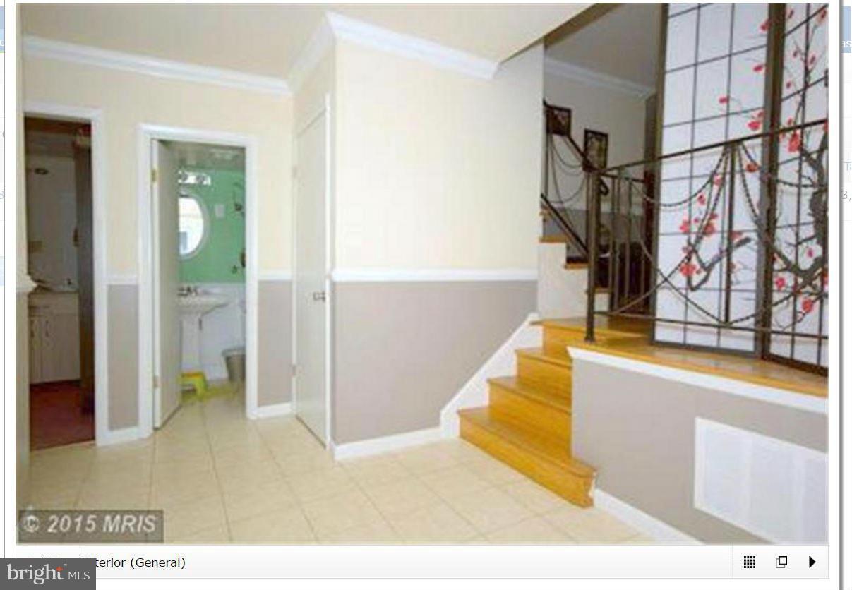 ROBIN HOOD PLAINS - Residential Lease