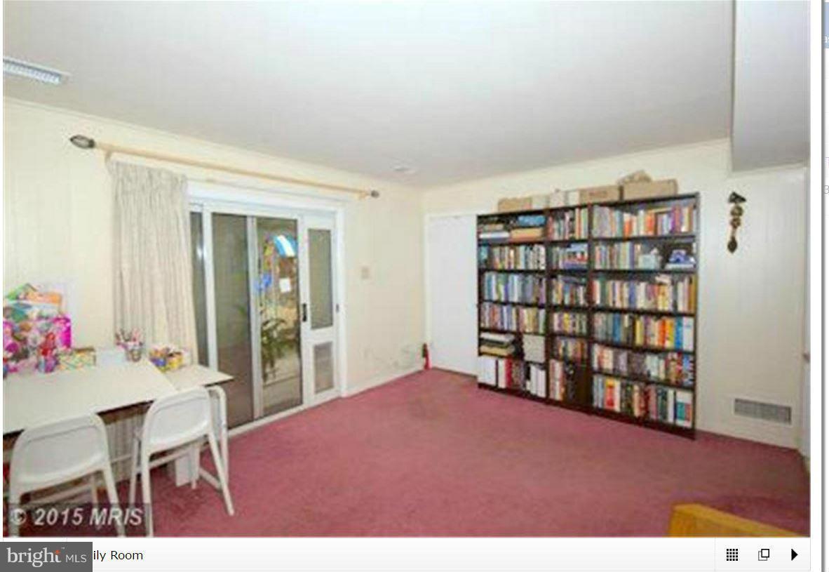 ROBIN HOOD PLAINS - Residential Lease