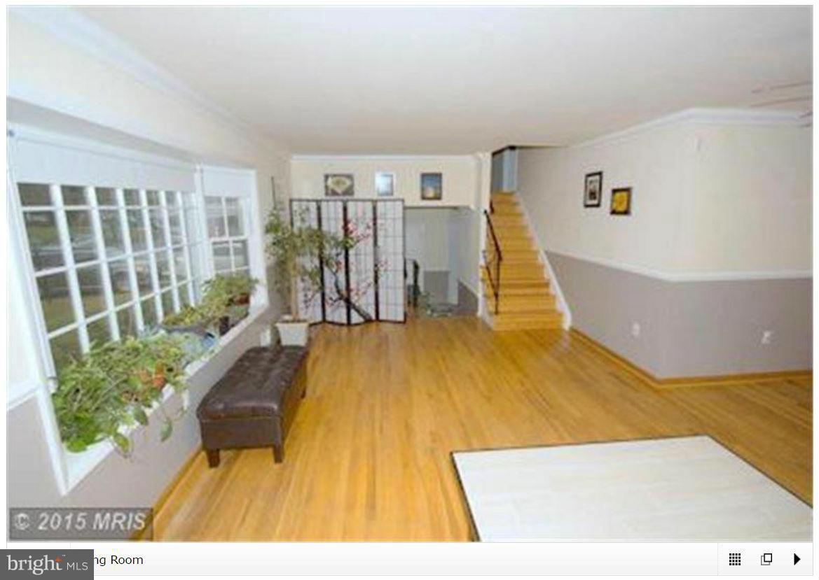 ROBIN HOOD PLAINS - Residential Lease