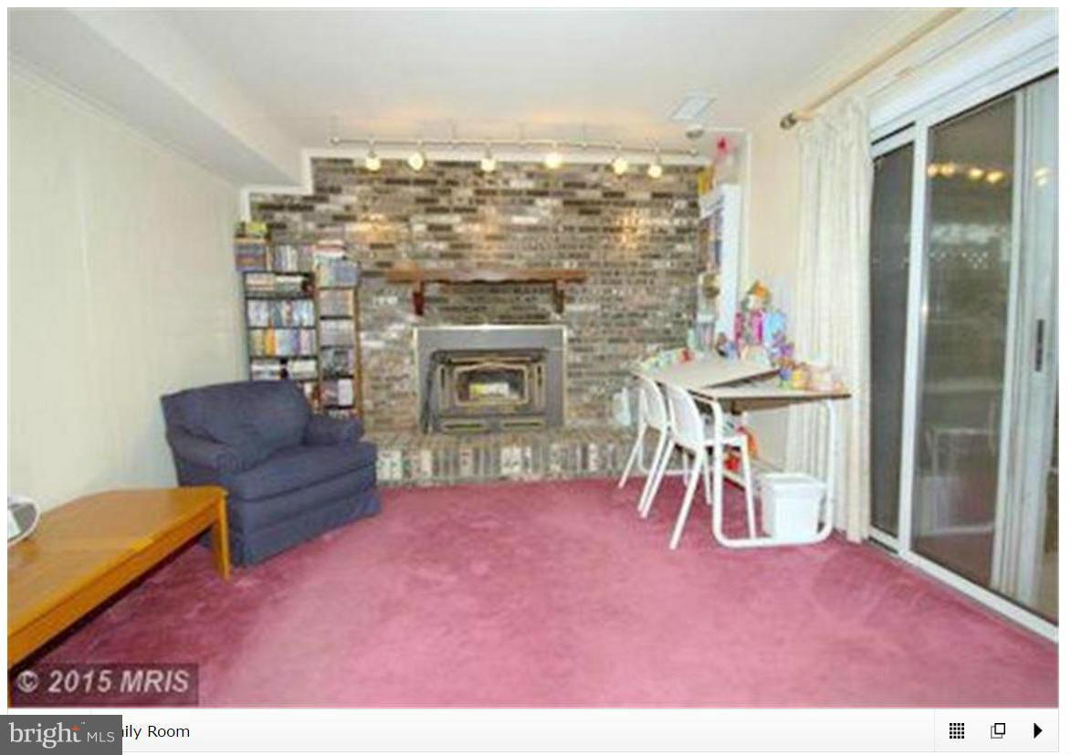 ROBIN HOOD PLAINS - Residential Lease