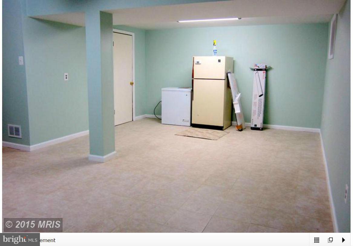 ROBIN HOOD PLAINS - Residential Lease