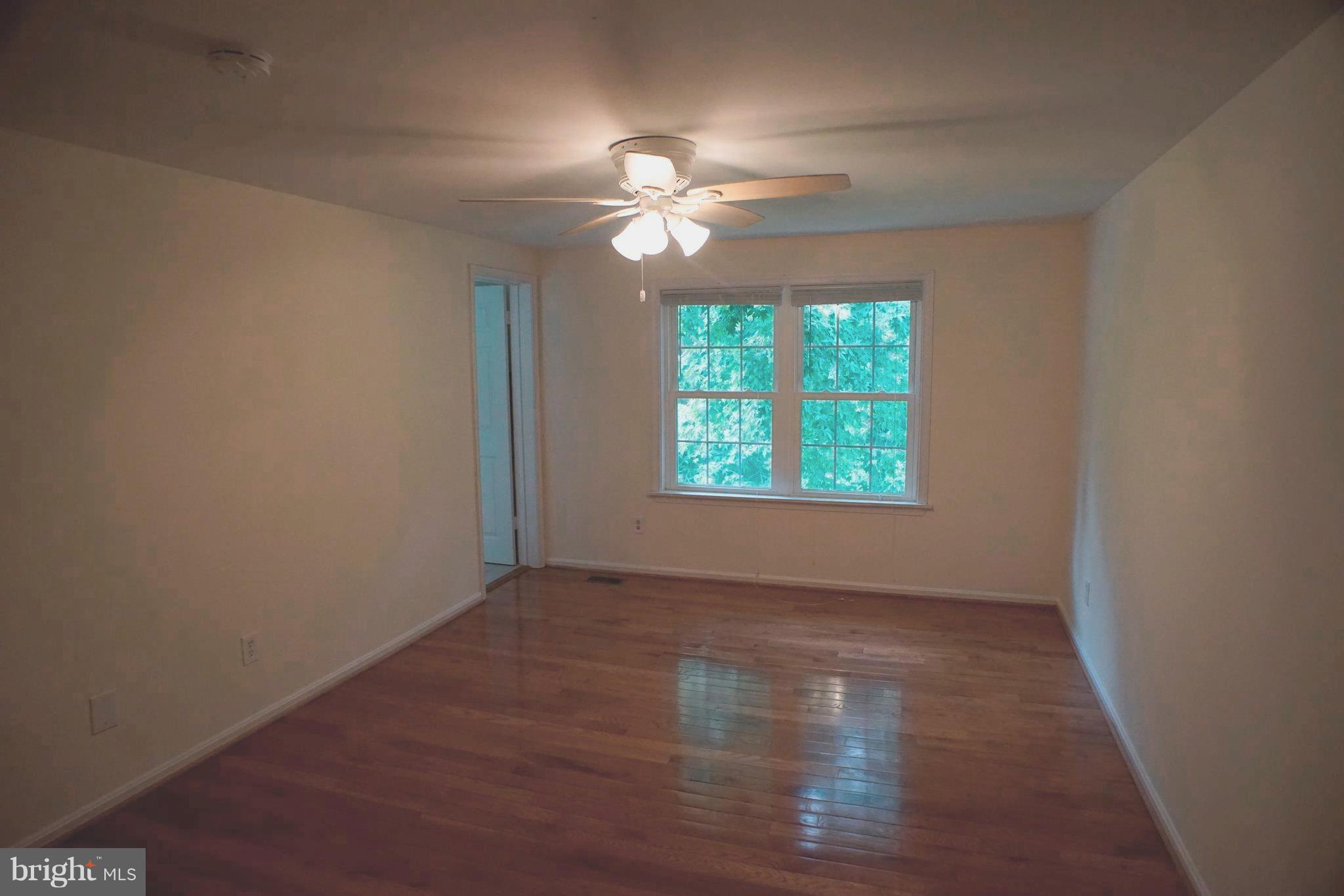 MILL CREEK TOWNE - Residential Lease