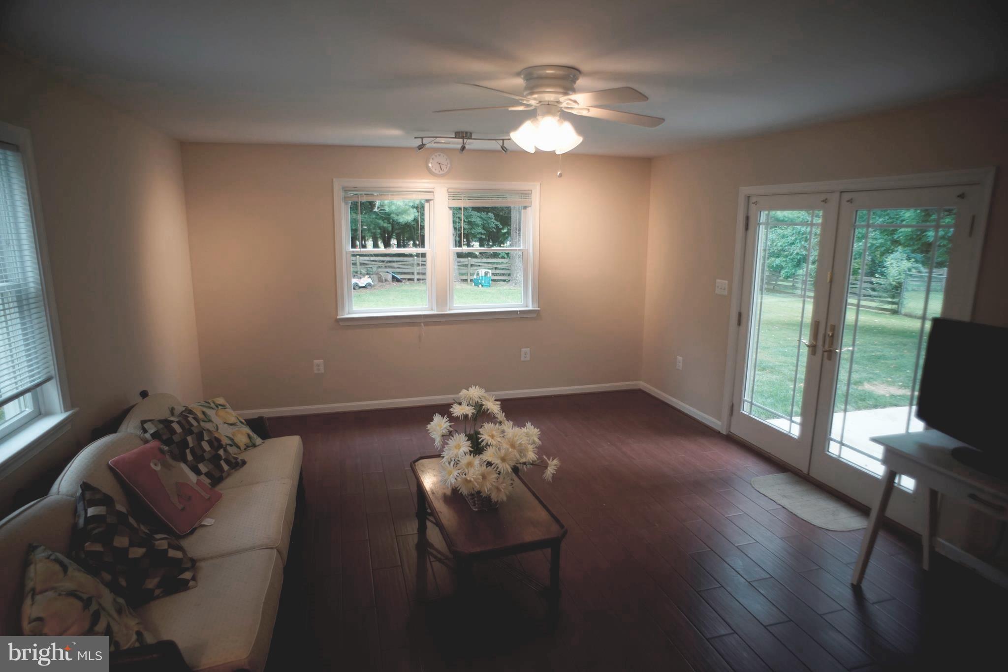 MILL CREEK TOWNE - Residential Lease