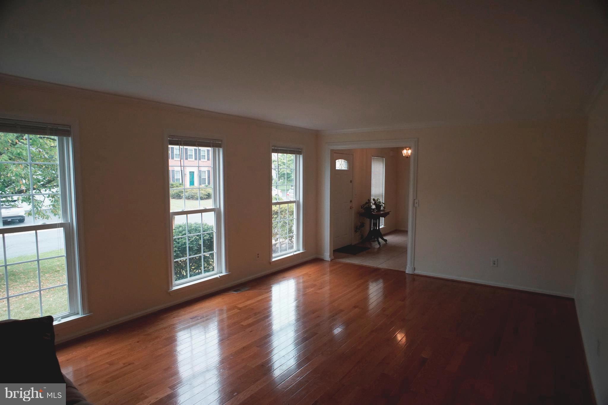 MILL CREEK TOWNE - Residential Lease