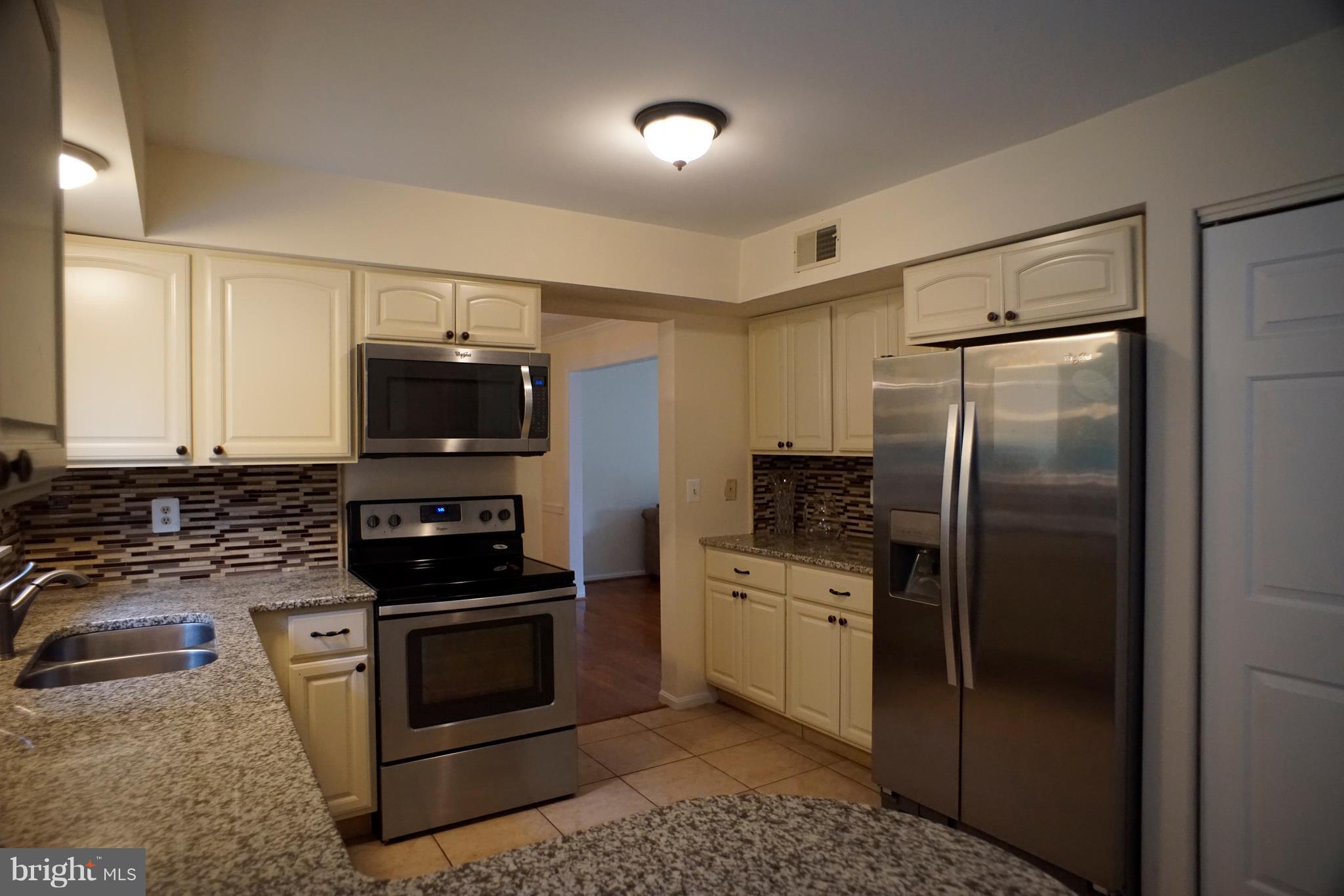 MILL CREEK TOWNE - Residential Lease