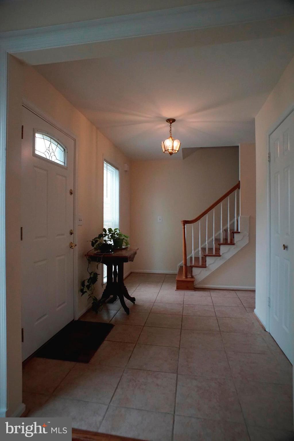 MILL CREEK TOWNE - Residential Lease