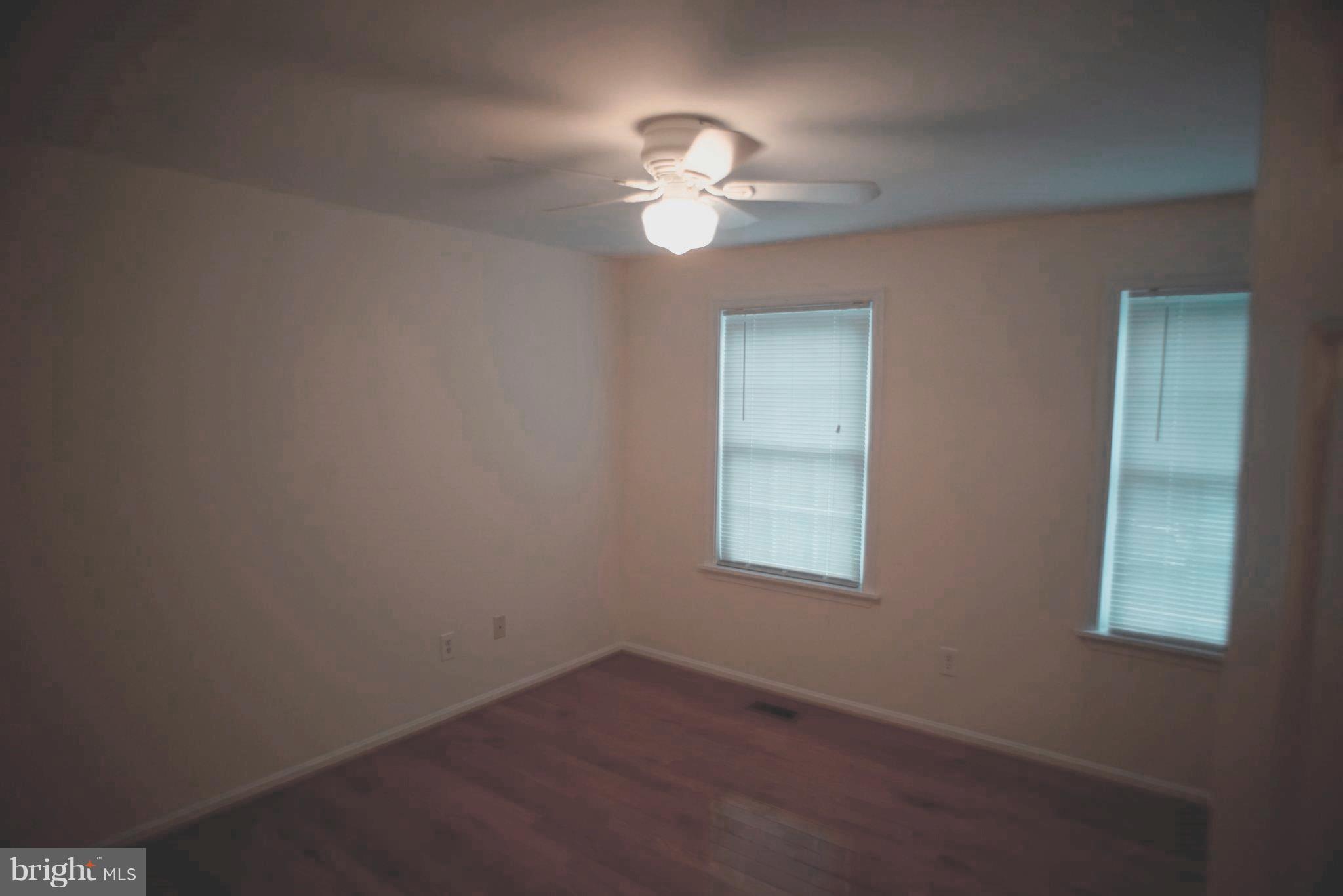 MILL CREEK TOWNE - Residential Lease