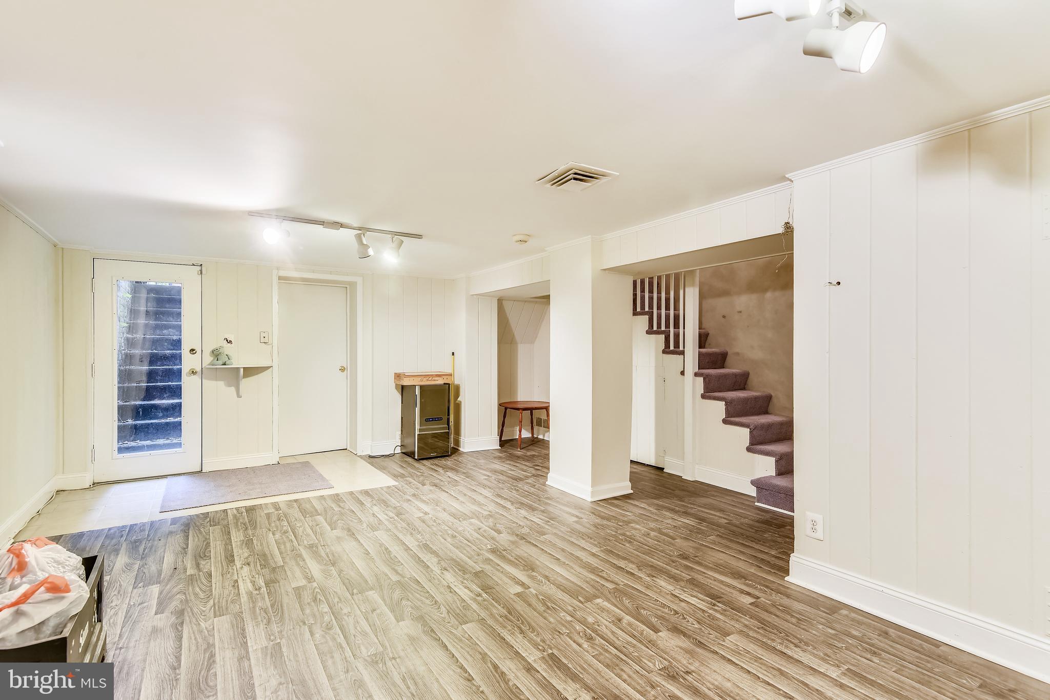 OLD TOWN ALEXANDRIA - Residential