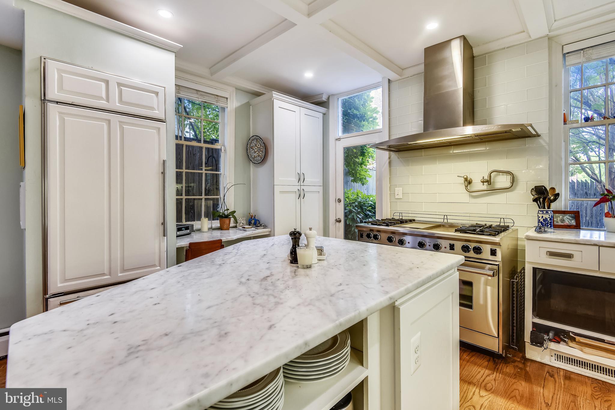 OLD TOWN ALEXANDRIA - Residential