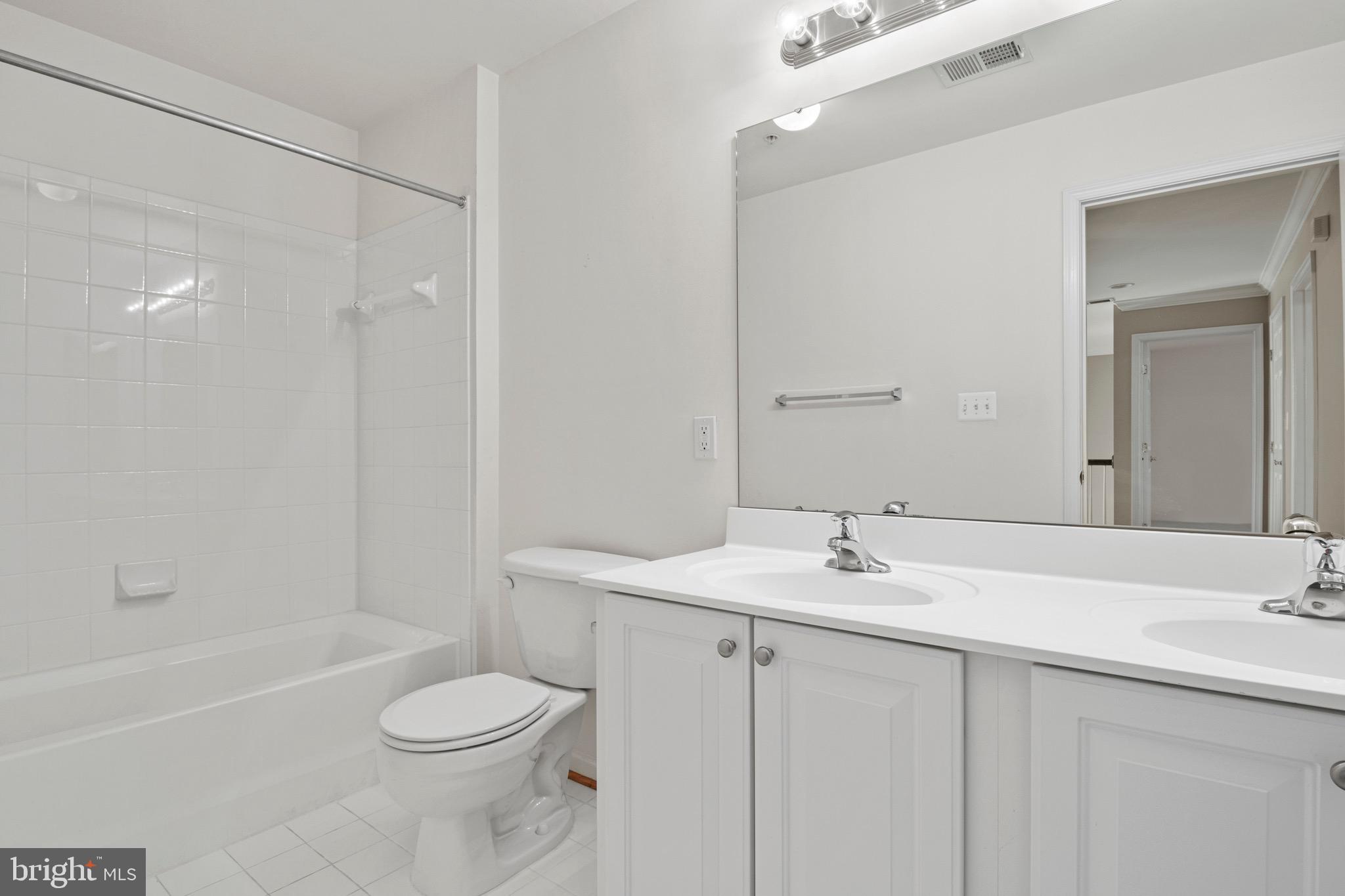 SUFFIELD MEADOWS - Residential