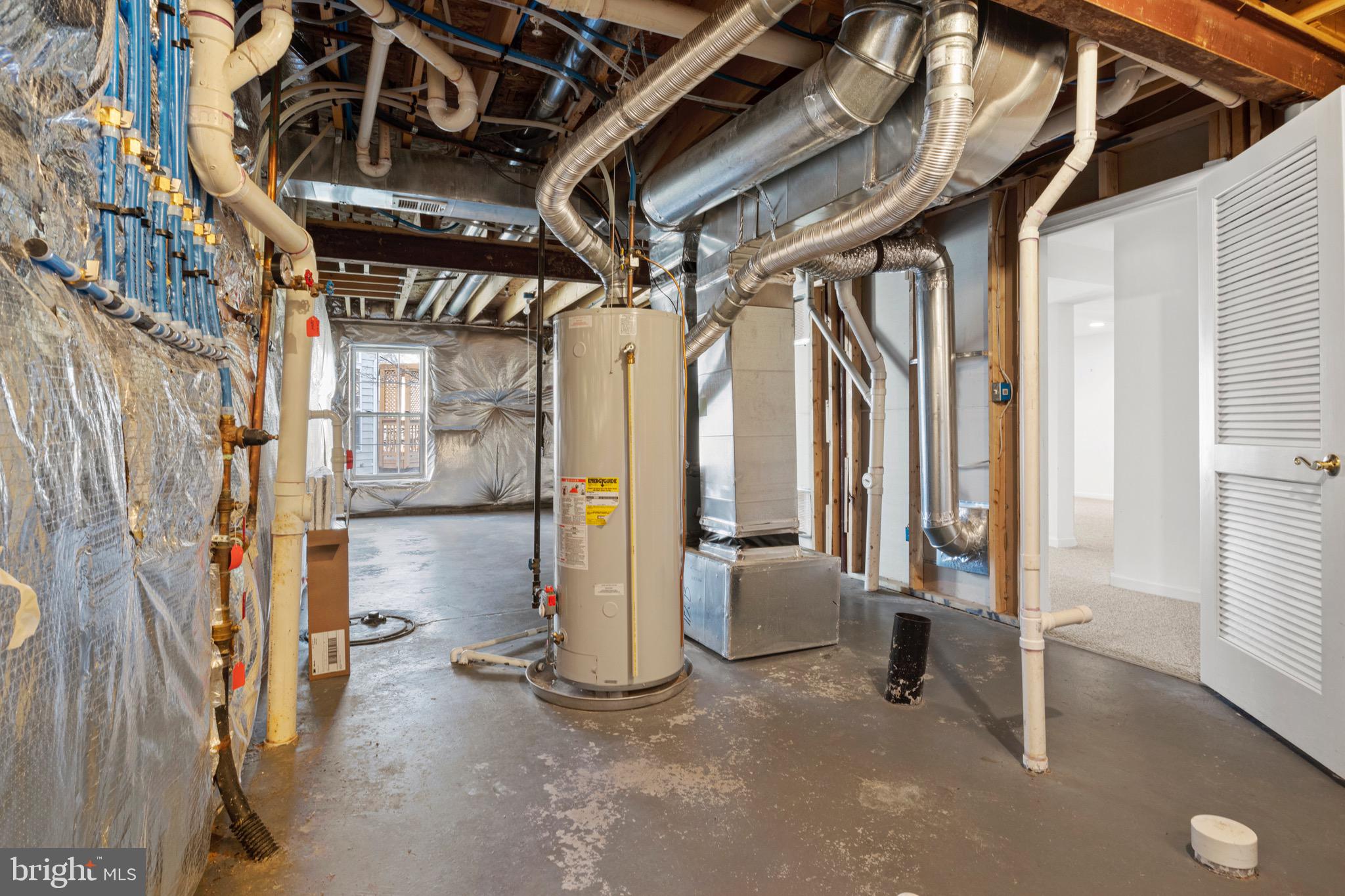 SUFFIELD MEADOWS - Residential