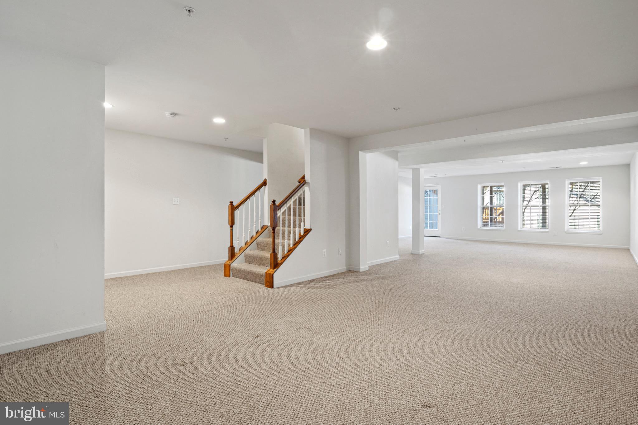 SUFFIELD MEADOWS - Residential