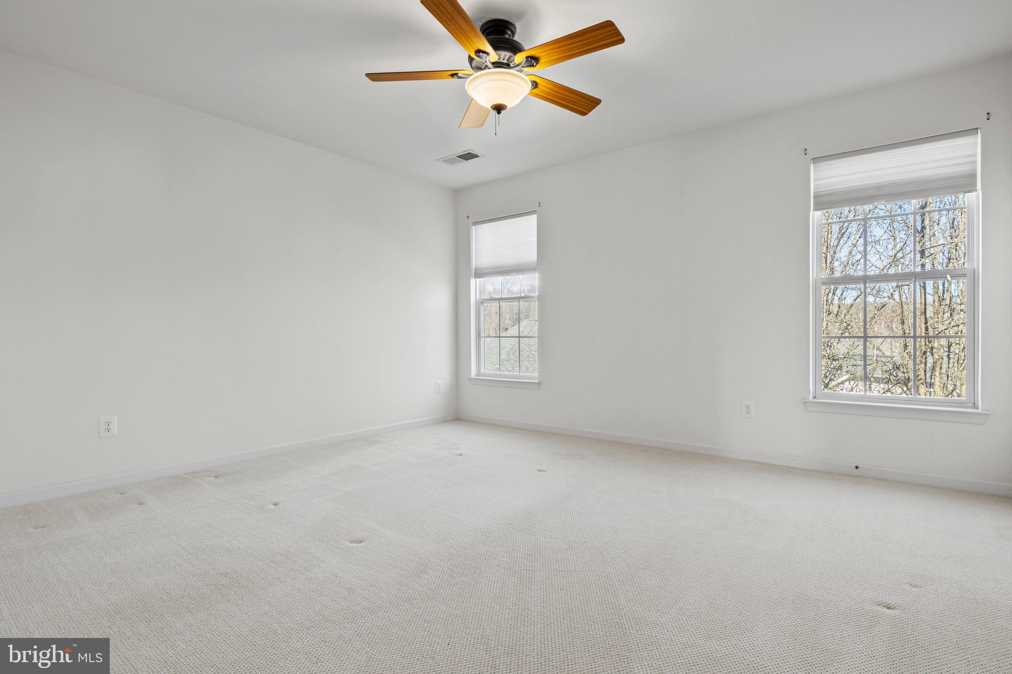 SUFFIELD MEADOWS - Residential