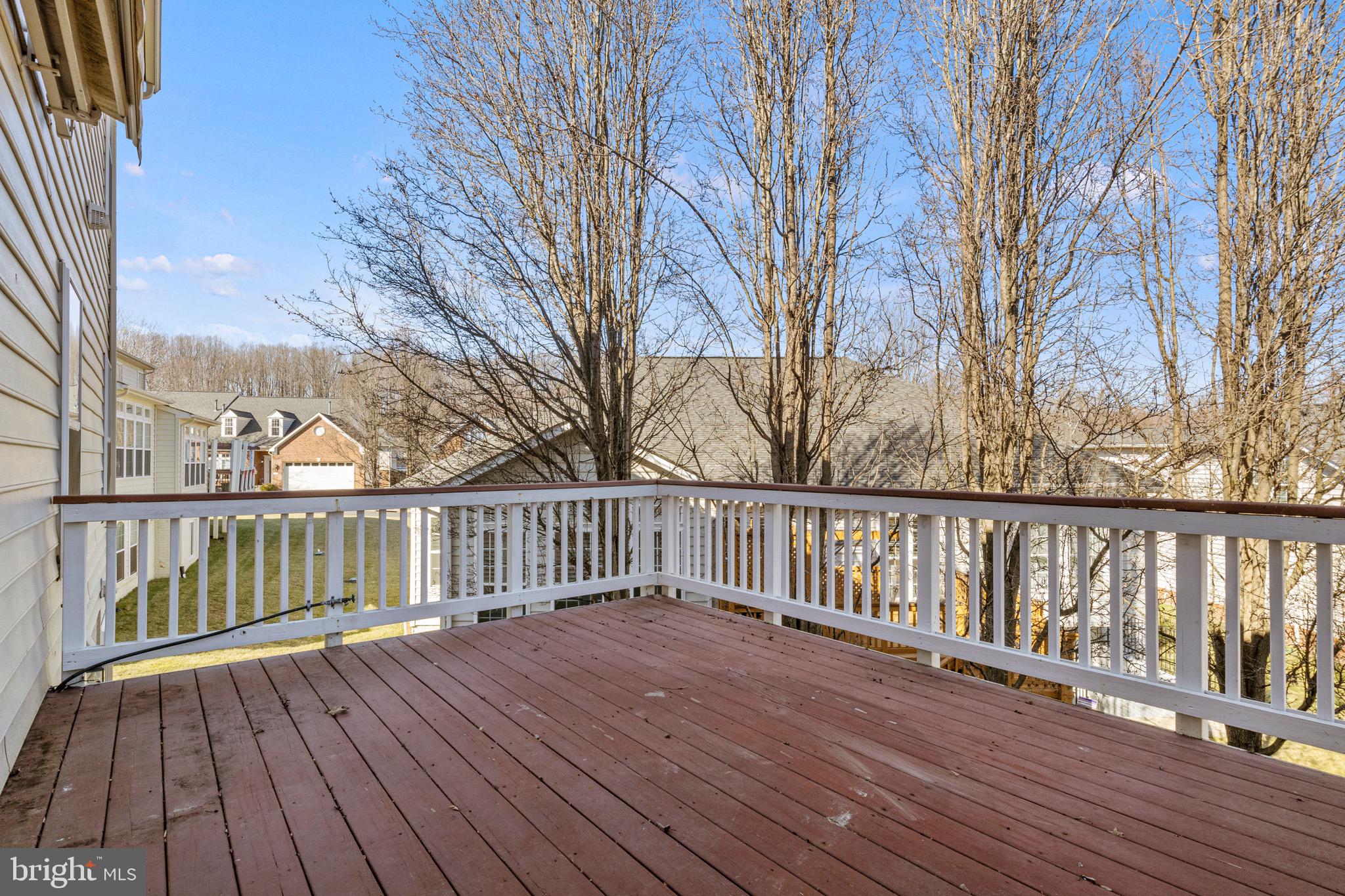 SUFFIELD MEADOWS - Residential