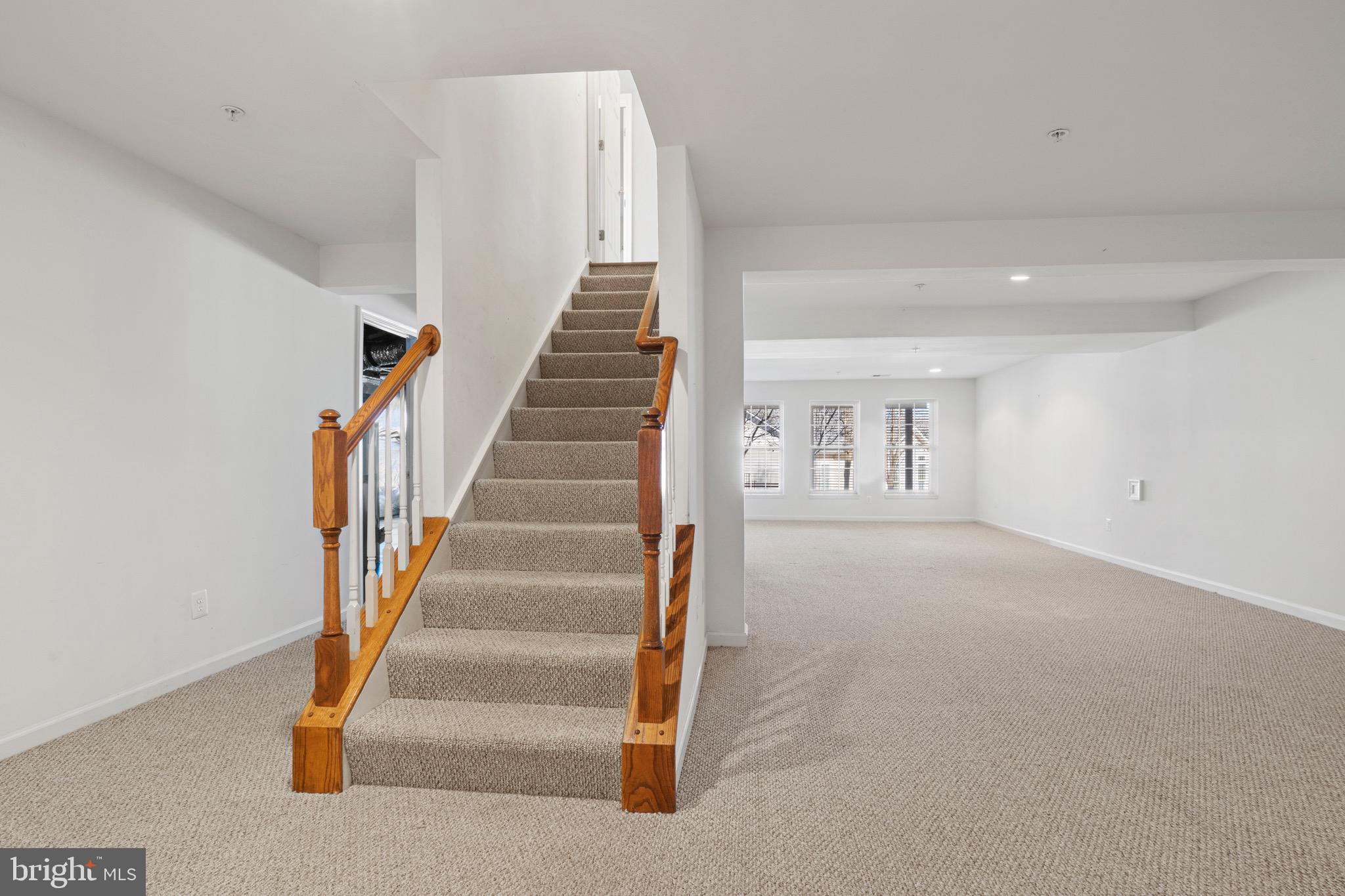 SUFFIELD MEADOWS - Residential