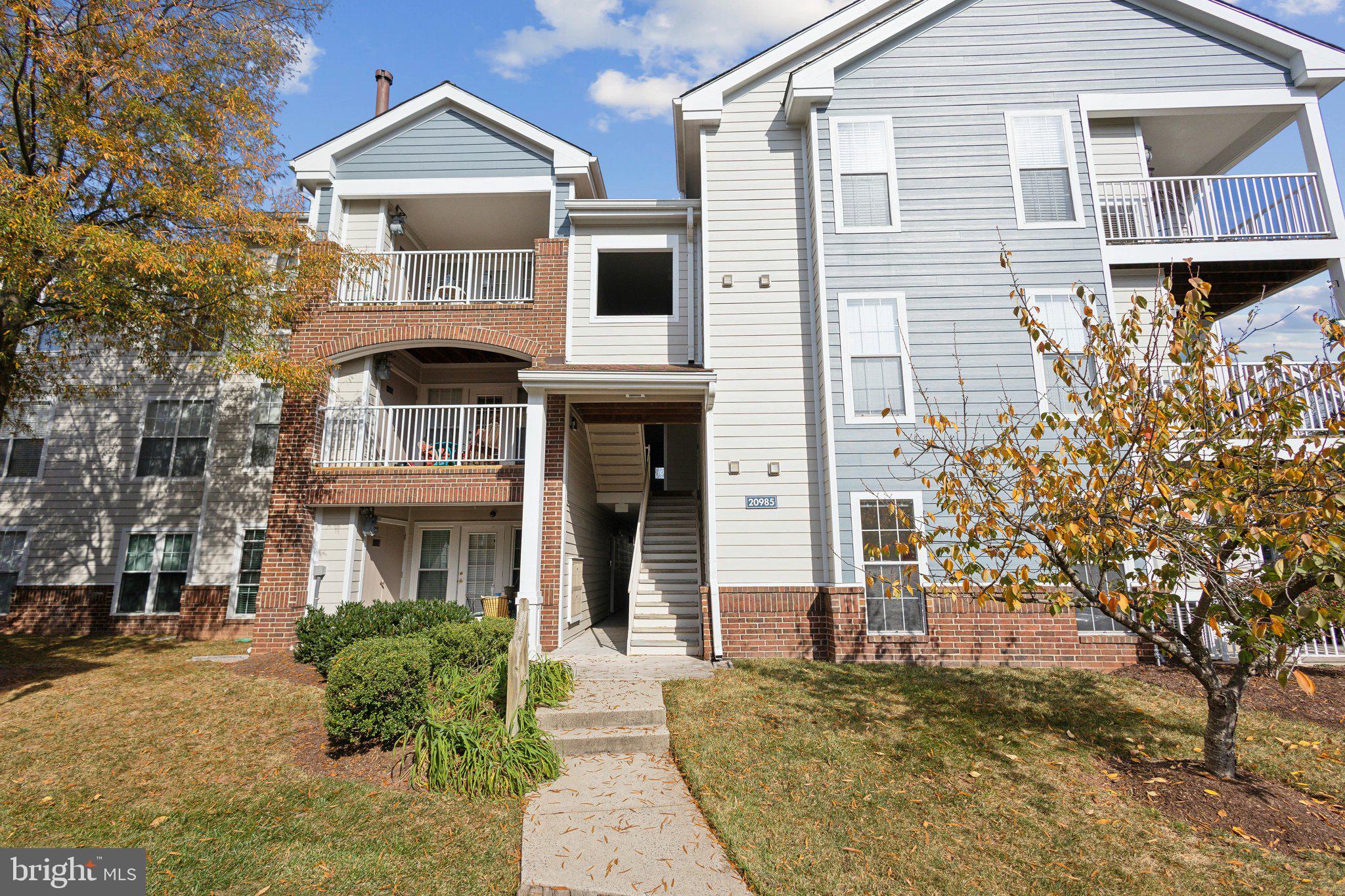 ASHBURN FARM - Residential