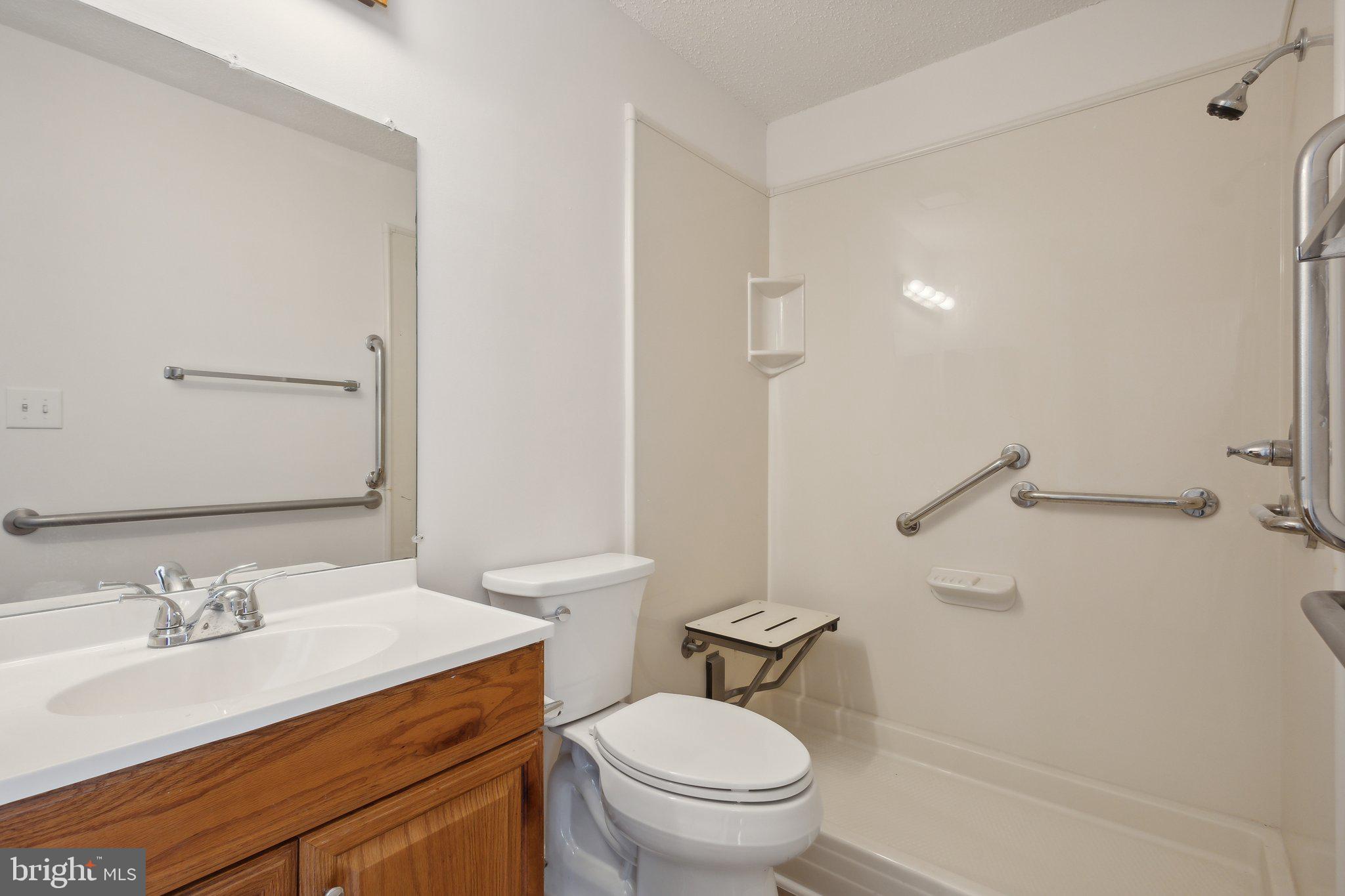 ASHBURN FARM - Residential