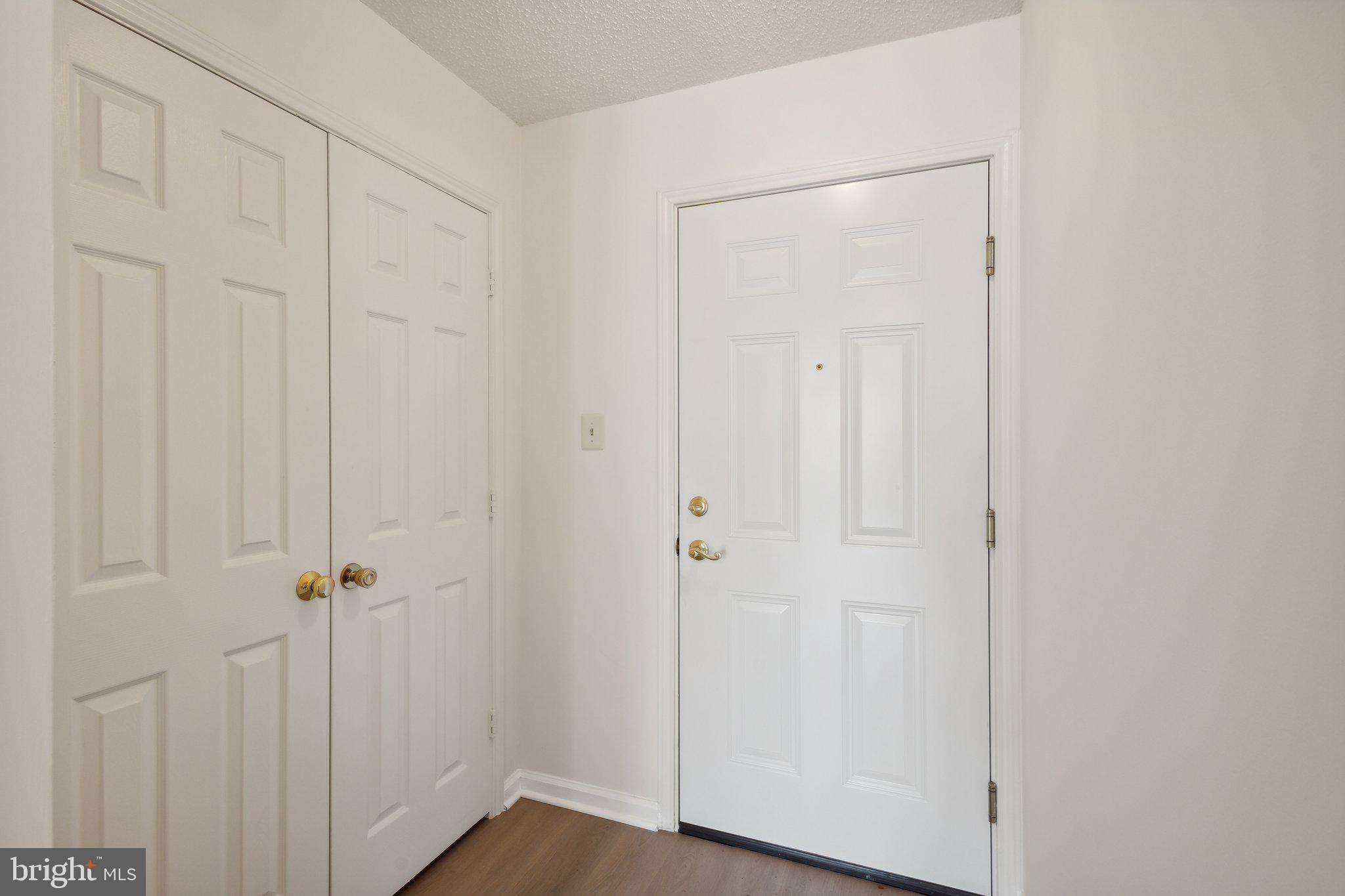 ASHBURN FARM - Residential