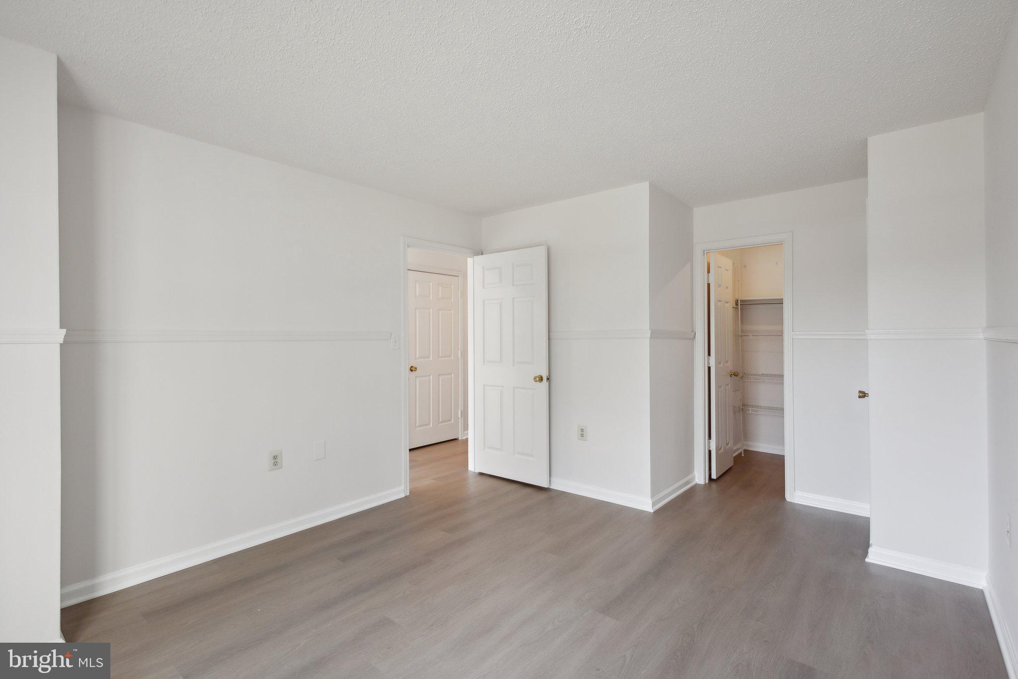 ASHBURN FARM - Residential