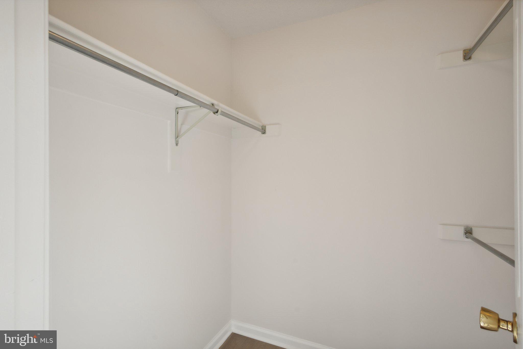 ASHBURN FARM - Residential