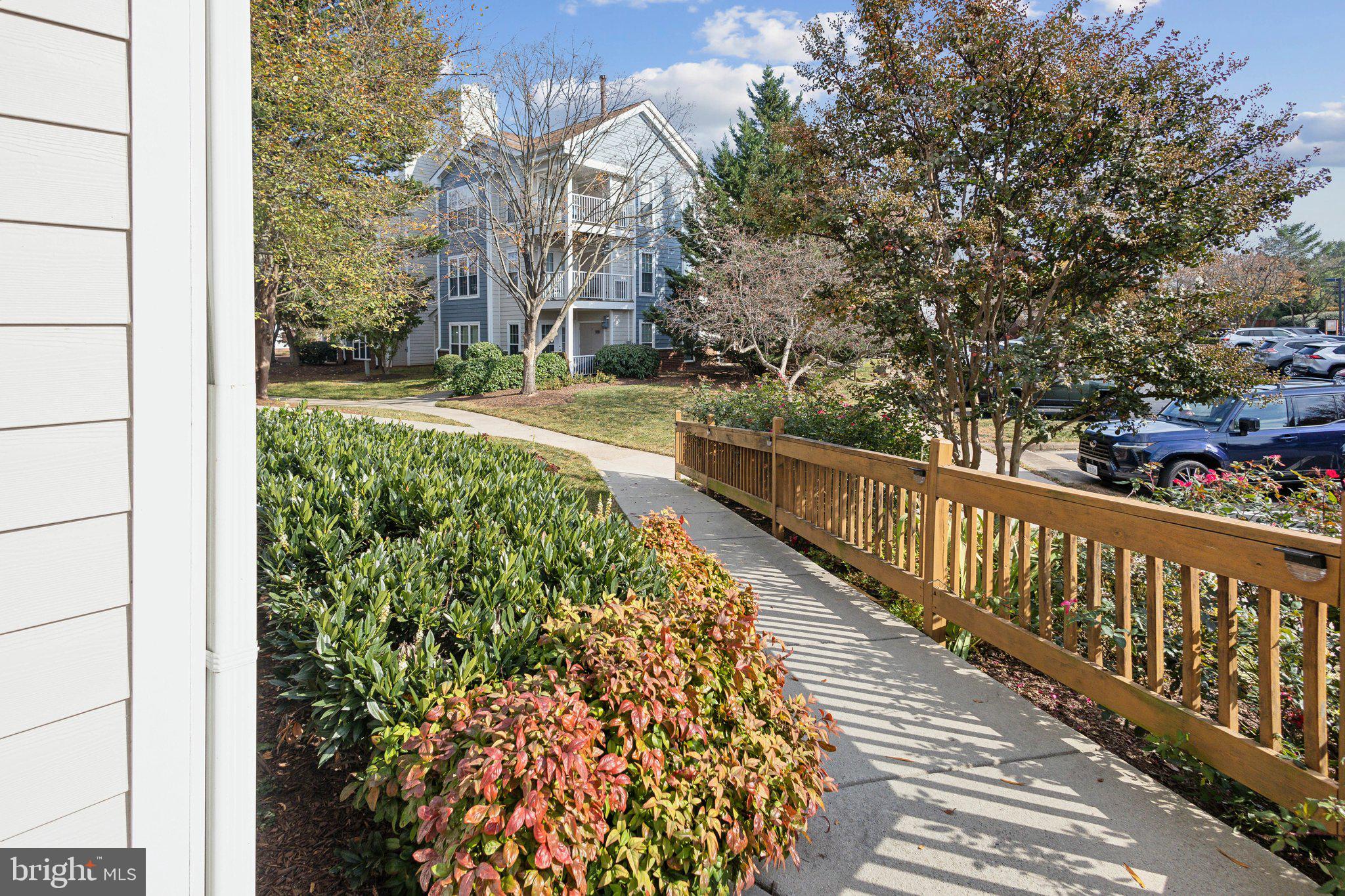 ASHBURN FARM - Residential