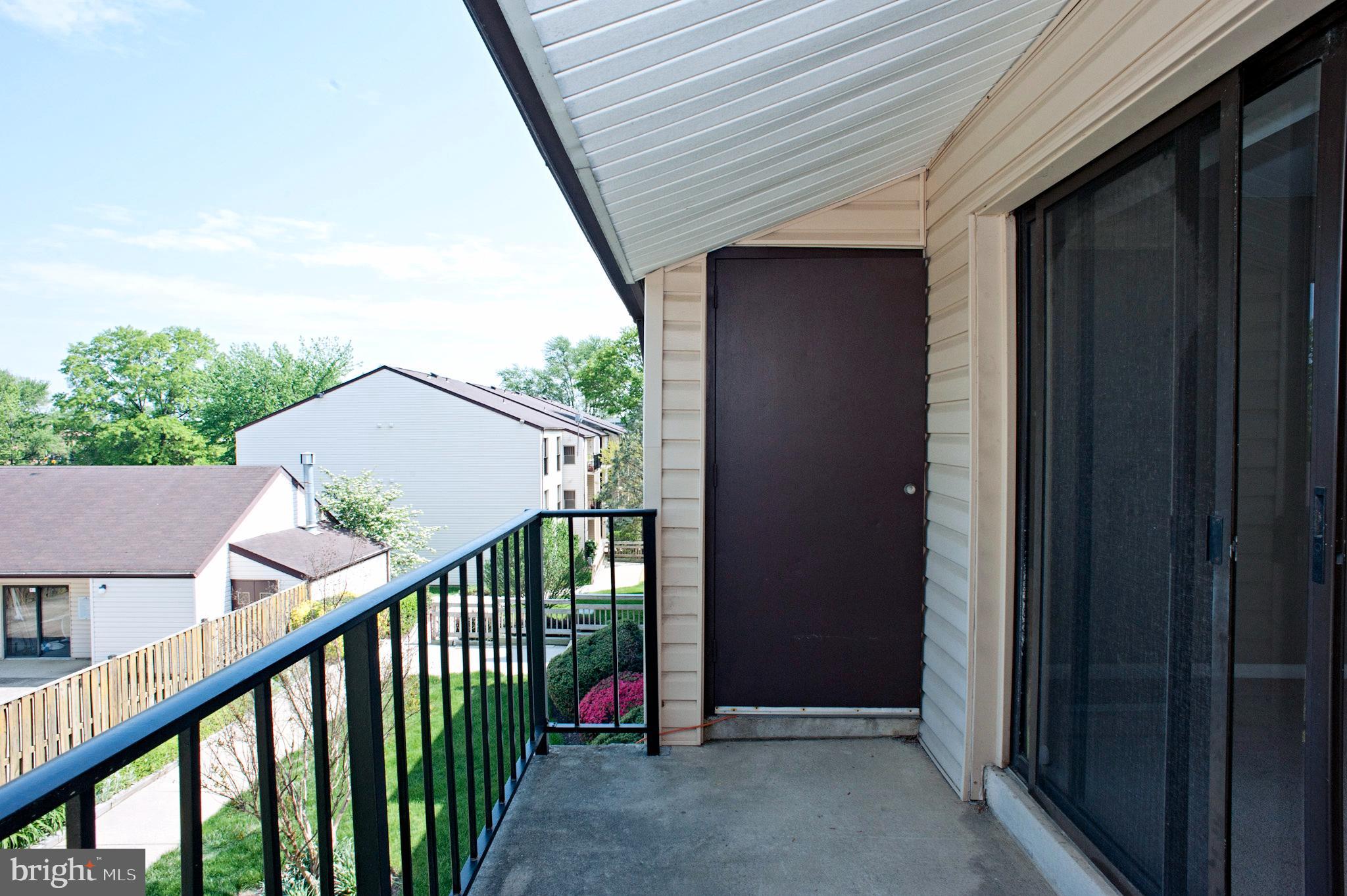 RIVA COMMONS - Residential Lease