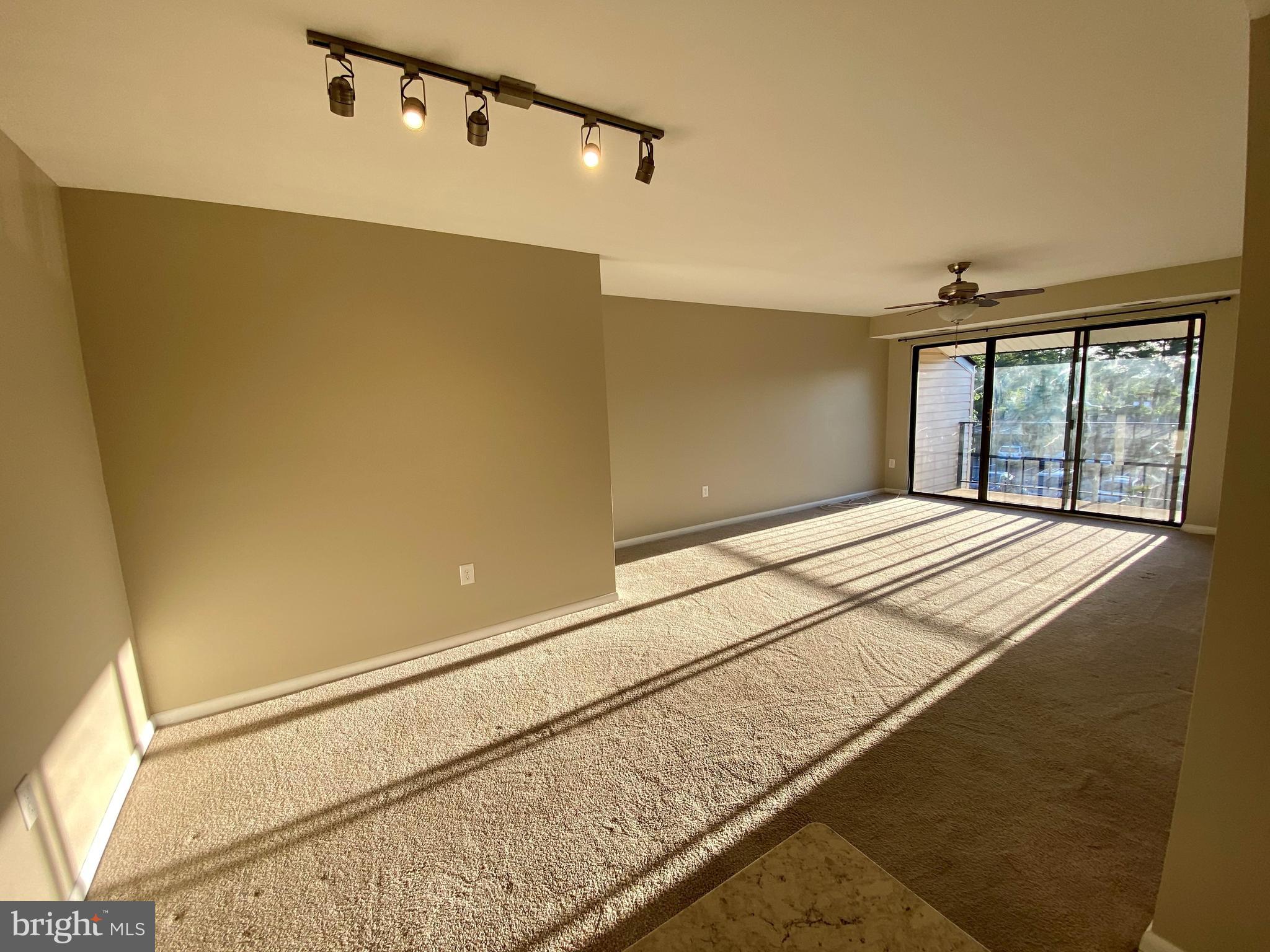 RIVA COMMONS - Residential Lease