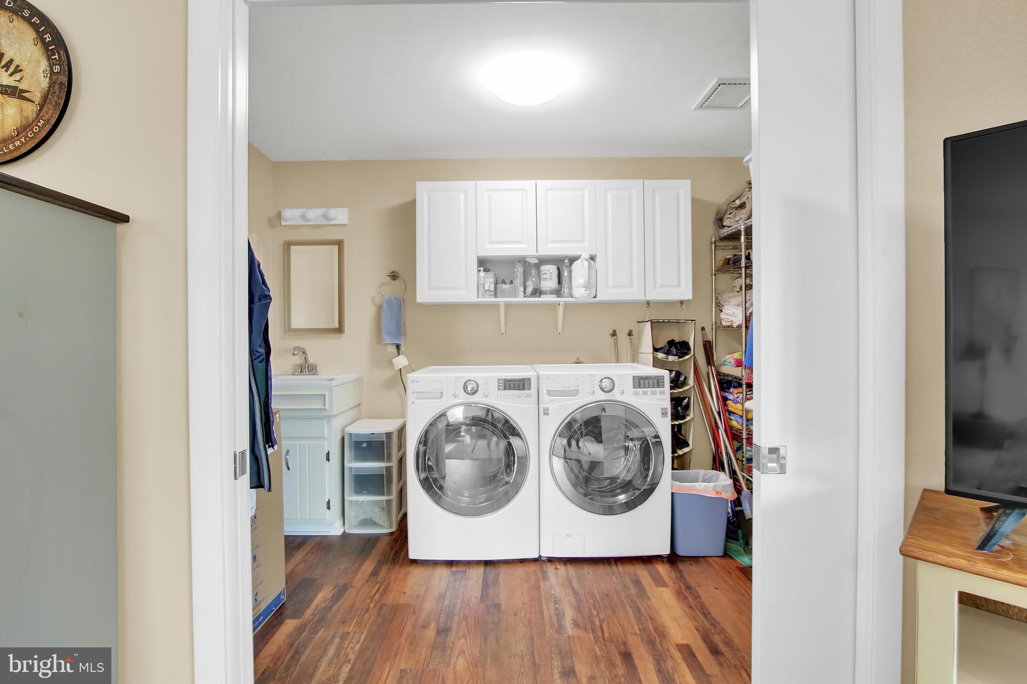 PENN OAKS - Residential