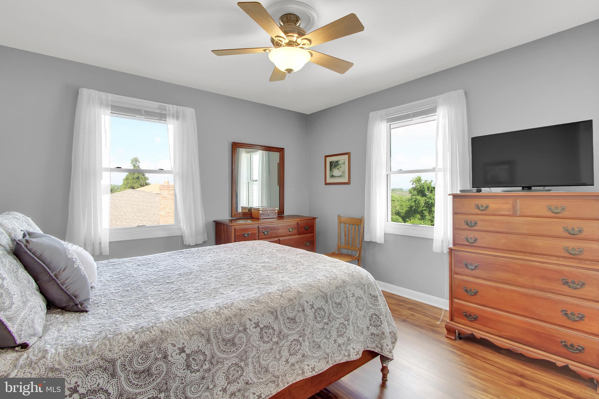 PENN OAKS - Residential