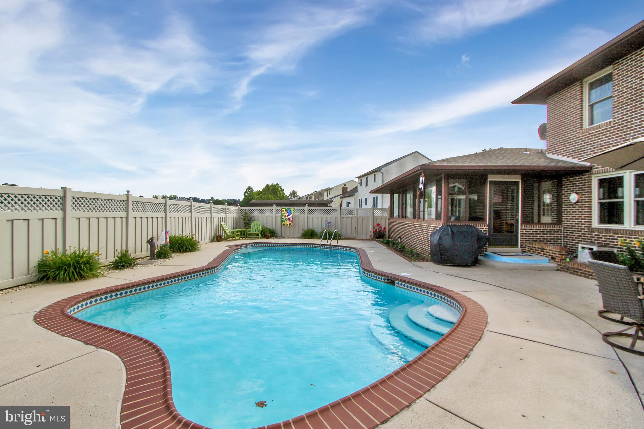 PENN OAKS - Residential