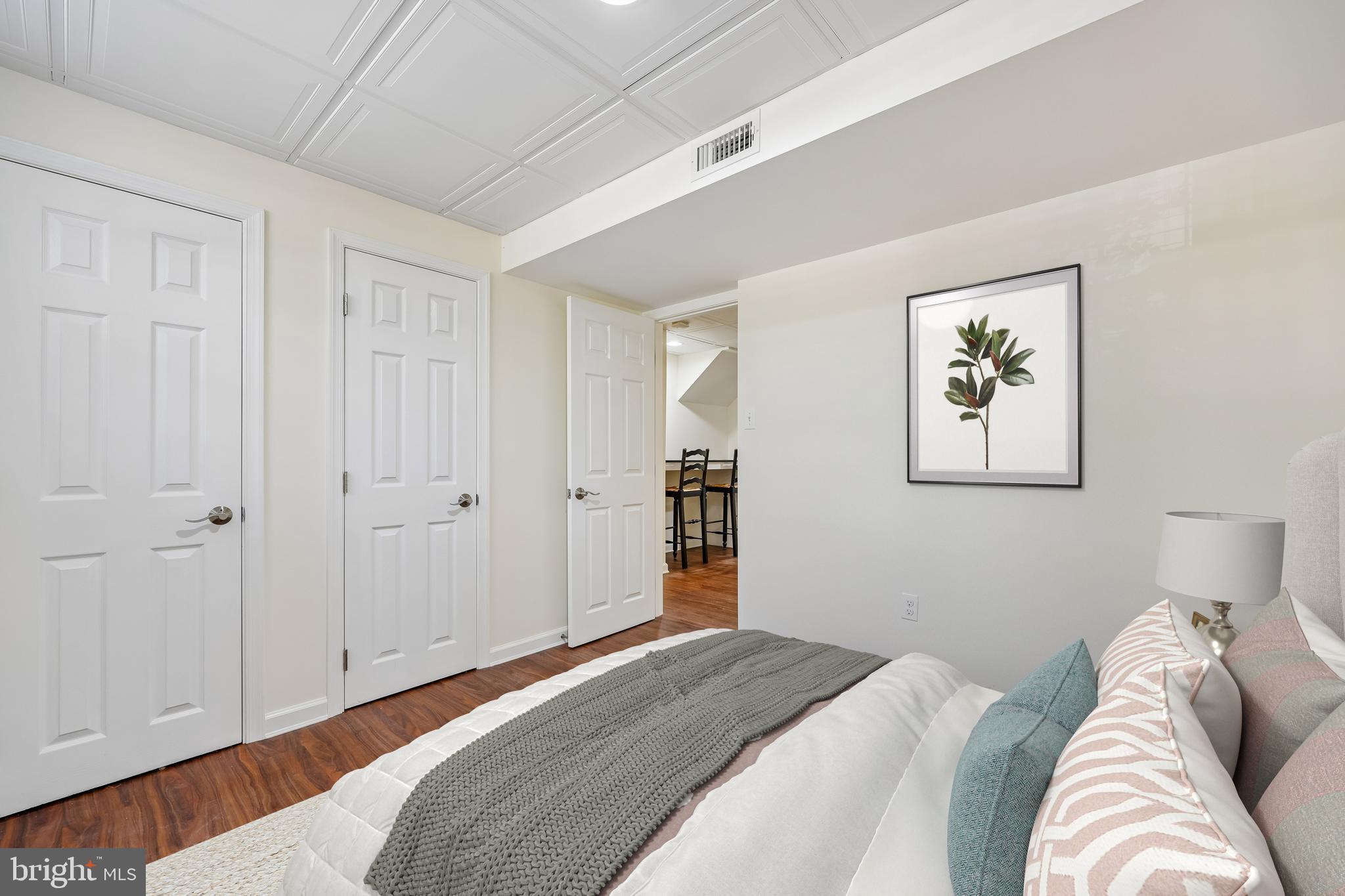BALLENGER CREEK - Residential