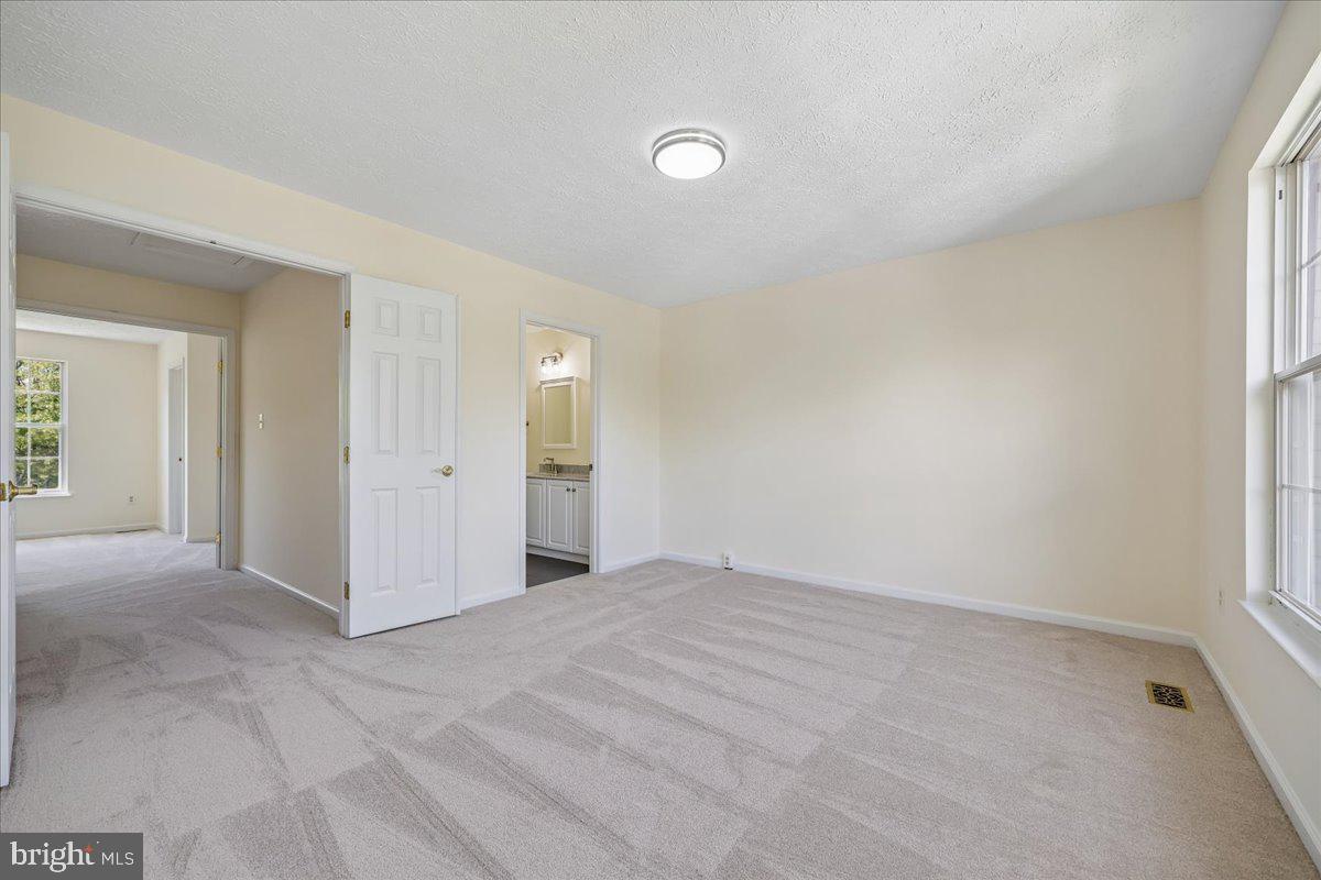 BALLENGER CREEK - Residential
