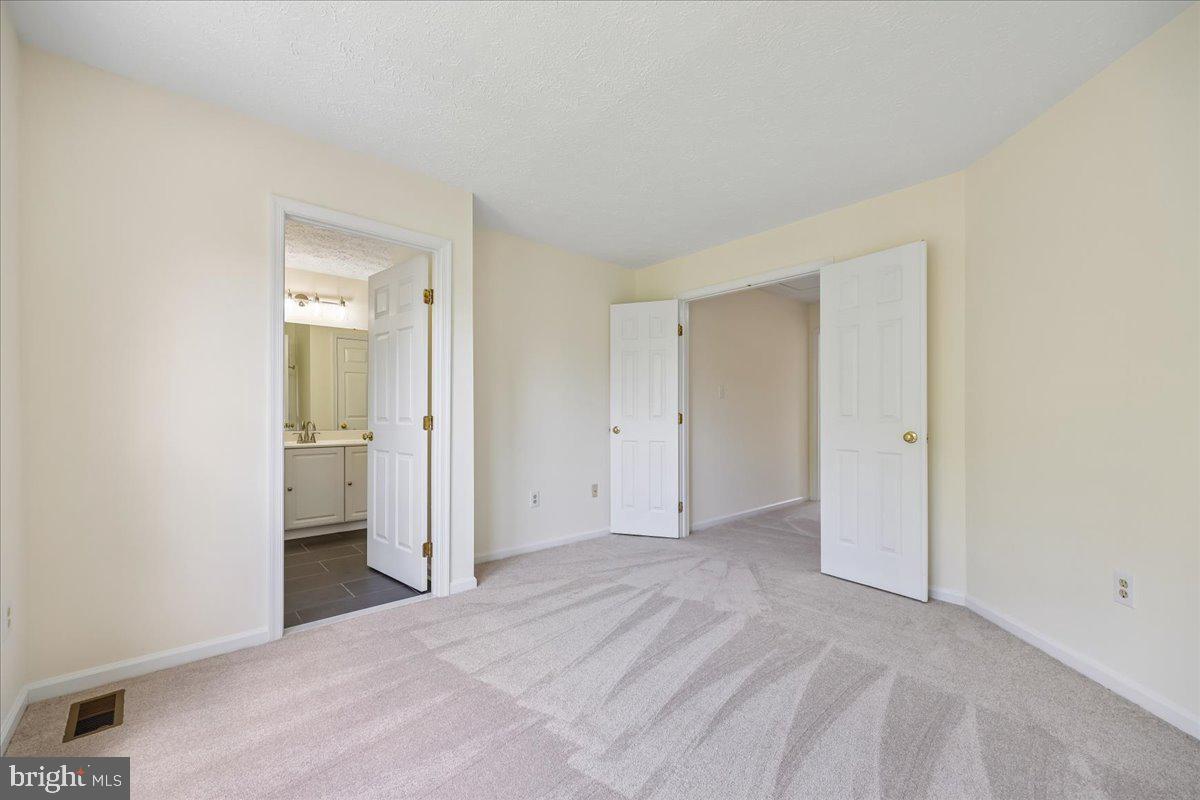 BALLENGER CREEK - Residential