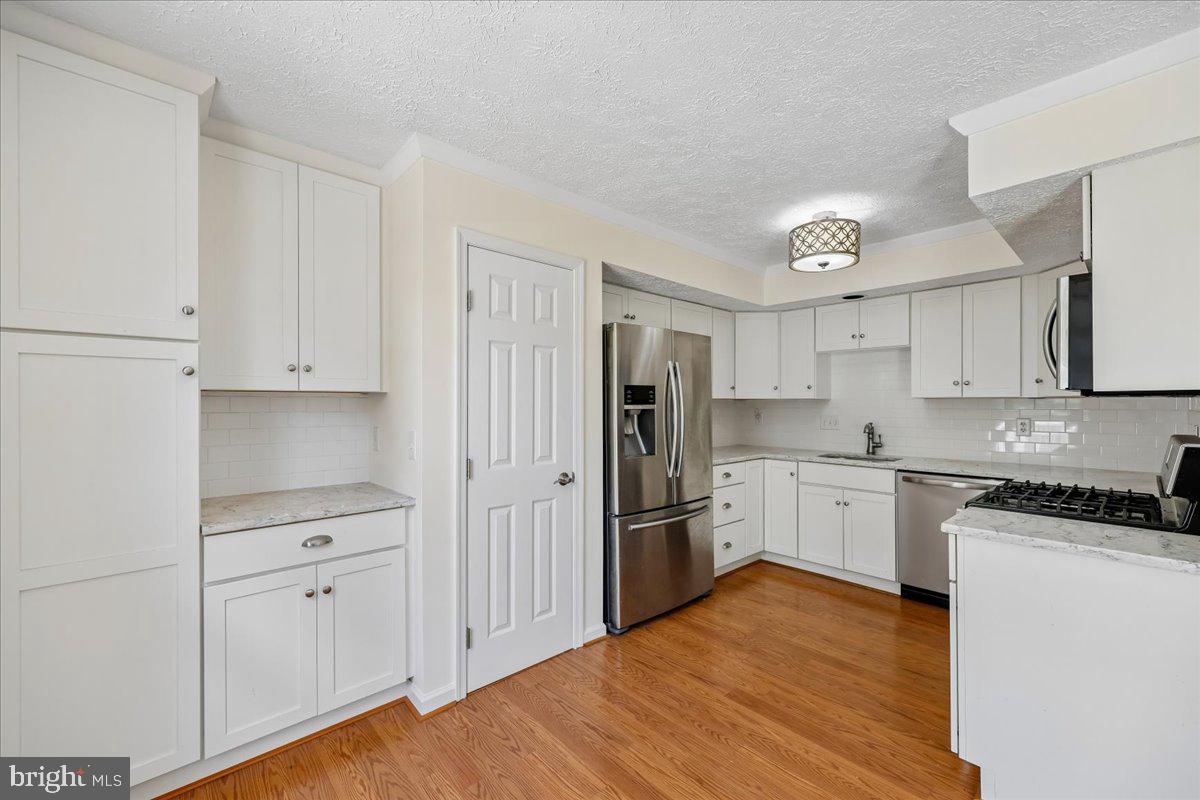 BALLENGER CREEK - Residential