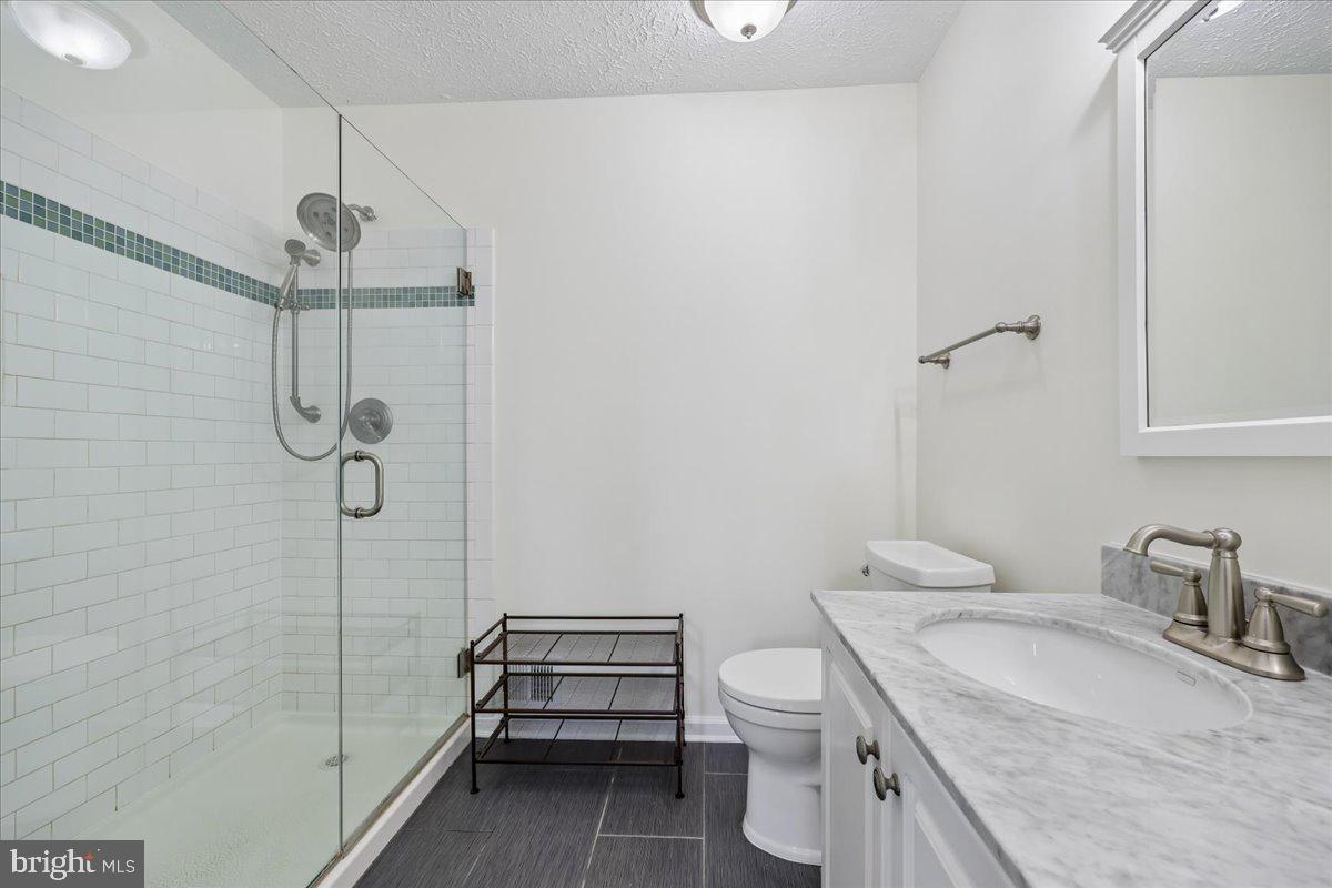 BALLENGER CREEK - Residential