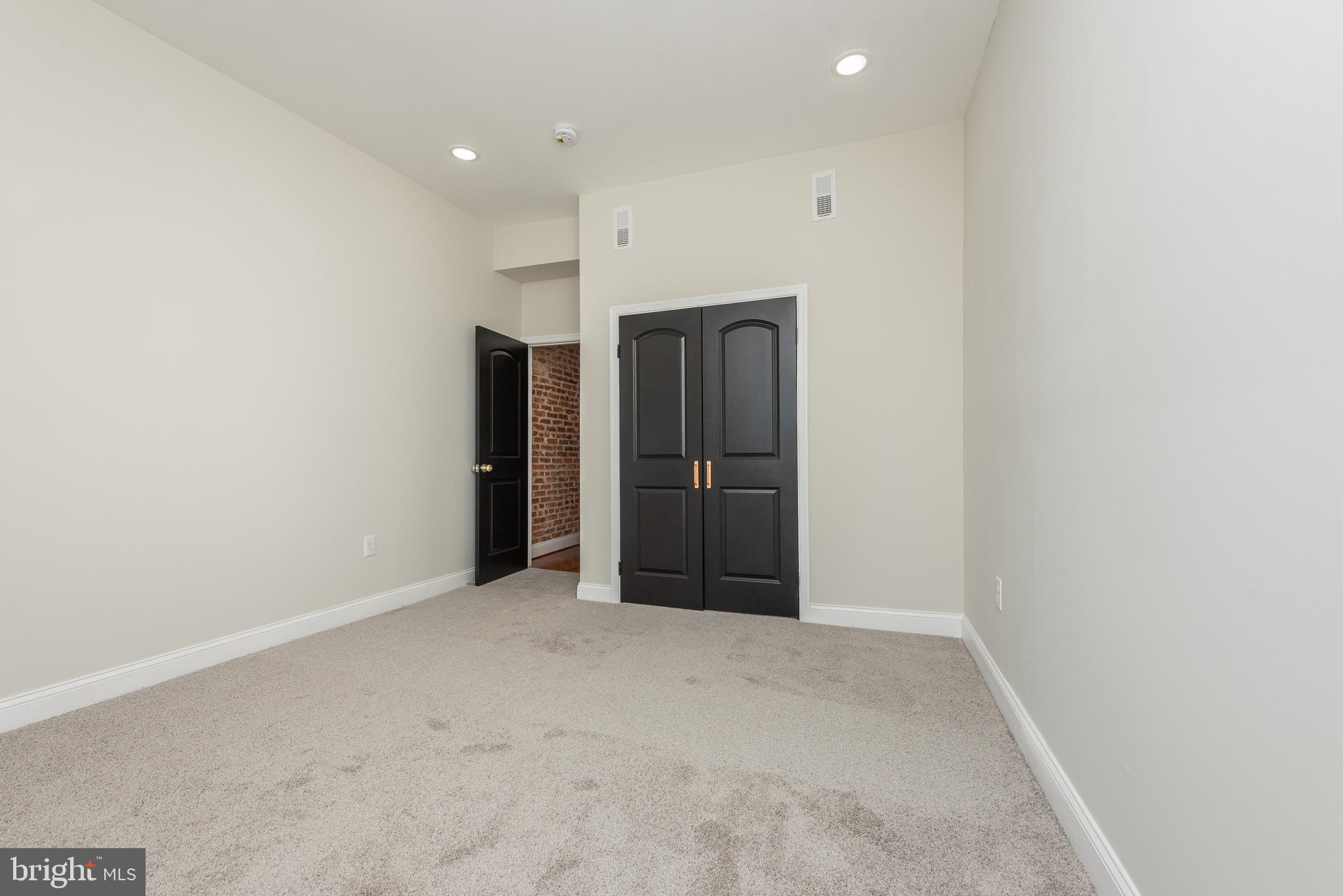 RESERVOIR HILL - Residential