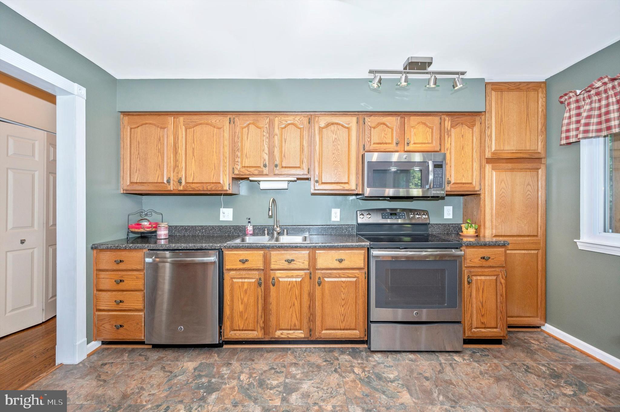 SWEEPSTAKES - Residential