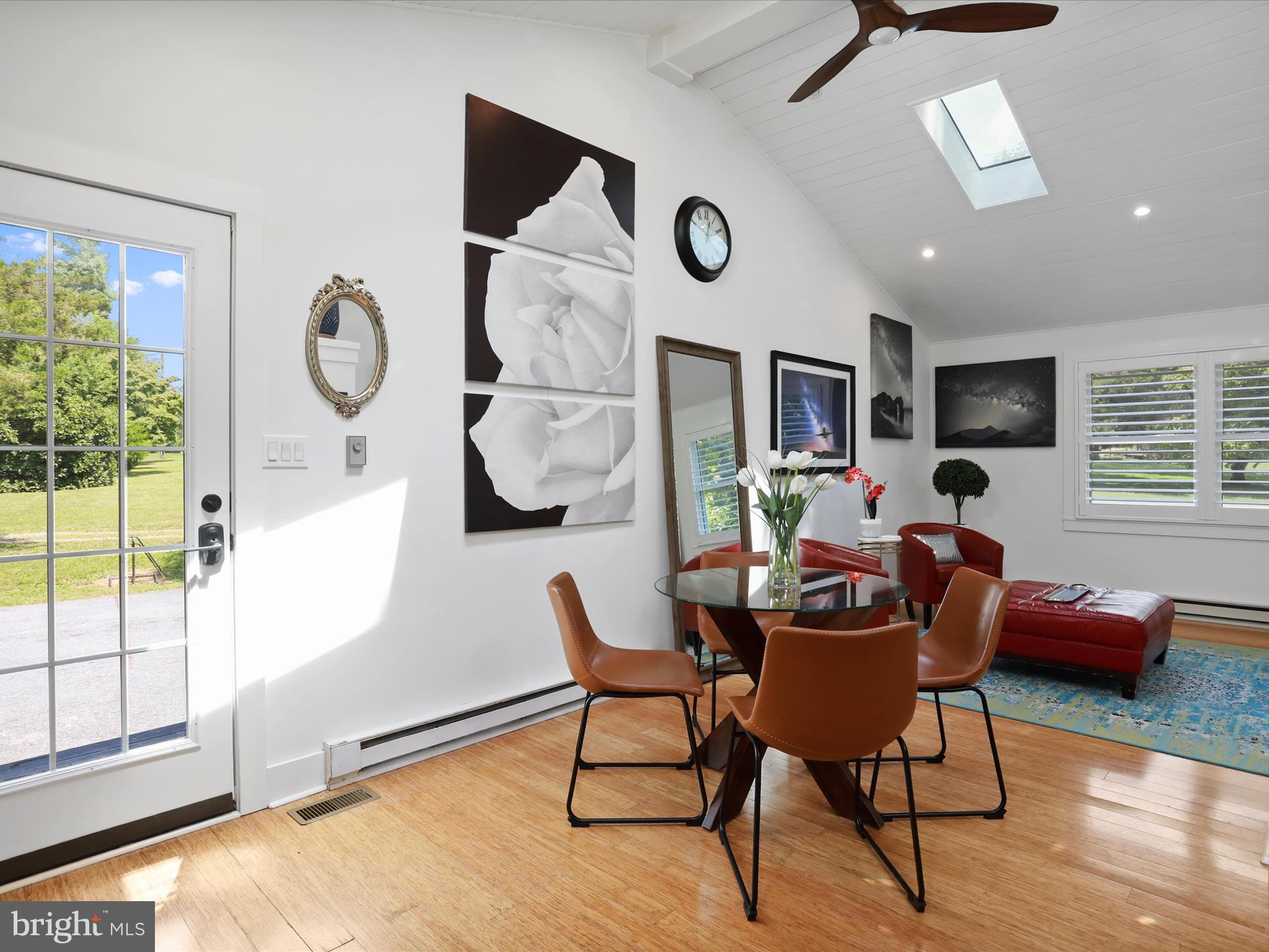 HIDDEN RIVER FARM - Residential