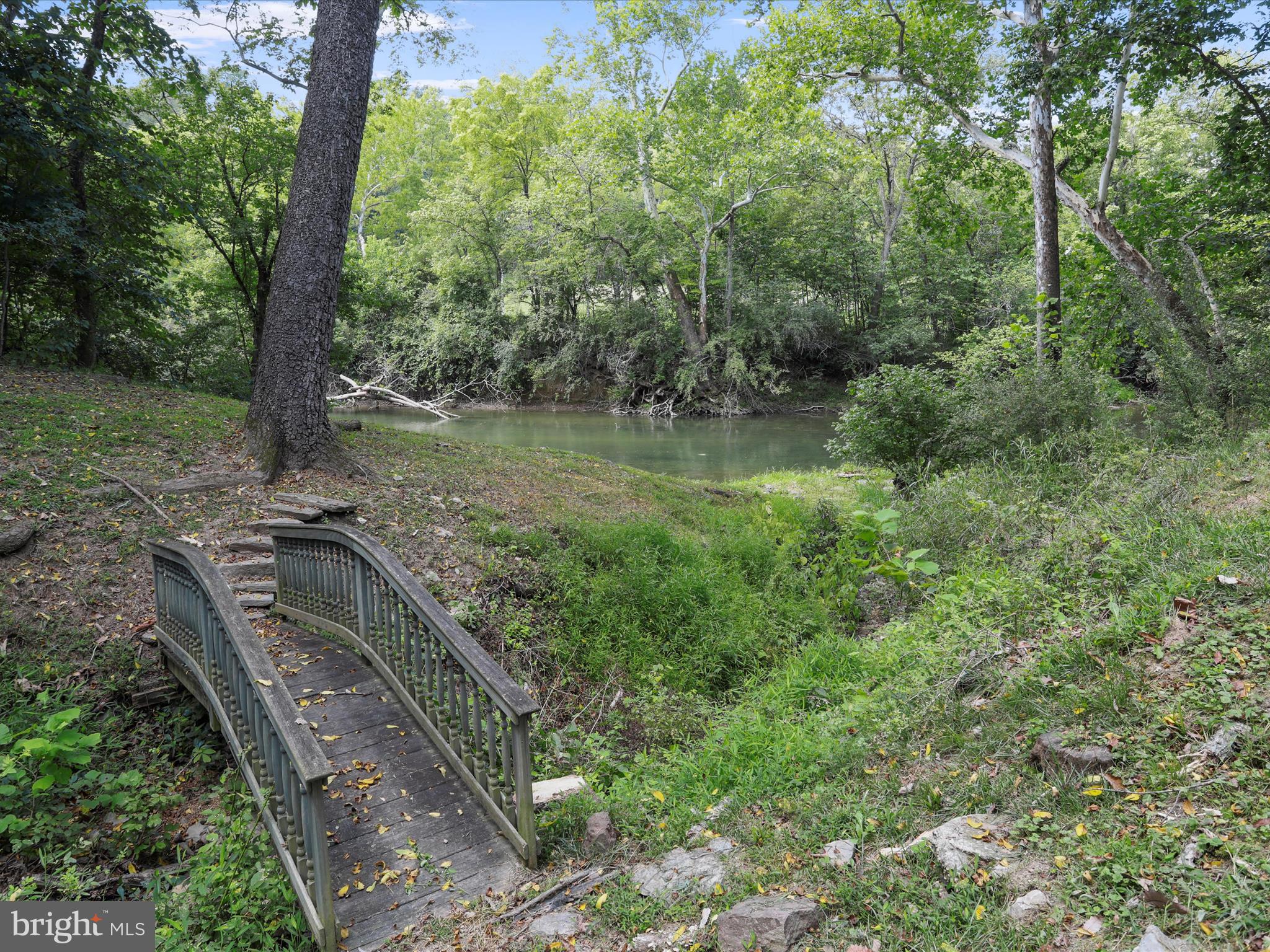 HIDDEN RIVER FARM - Residential