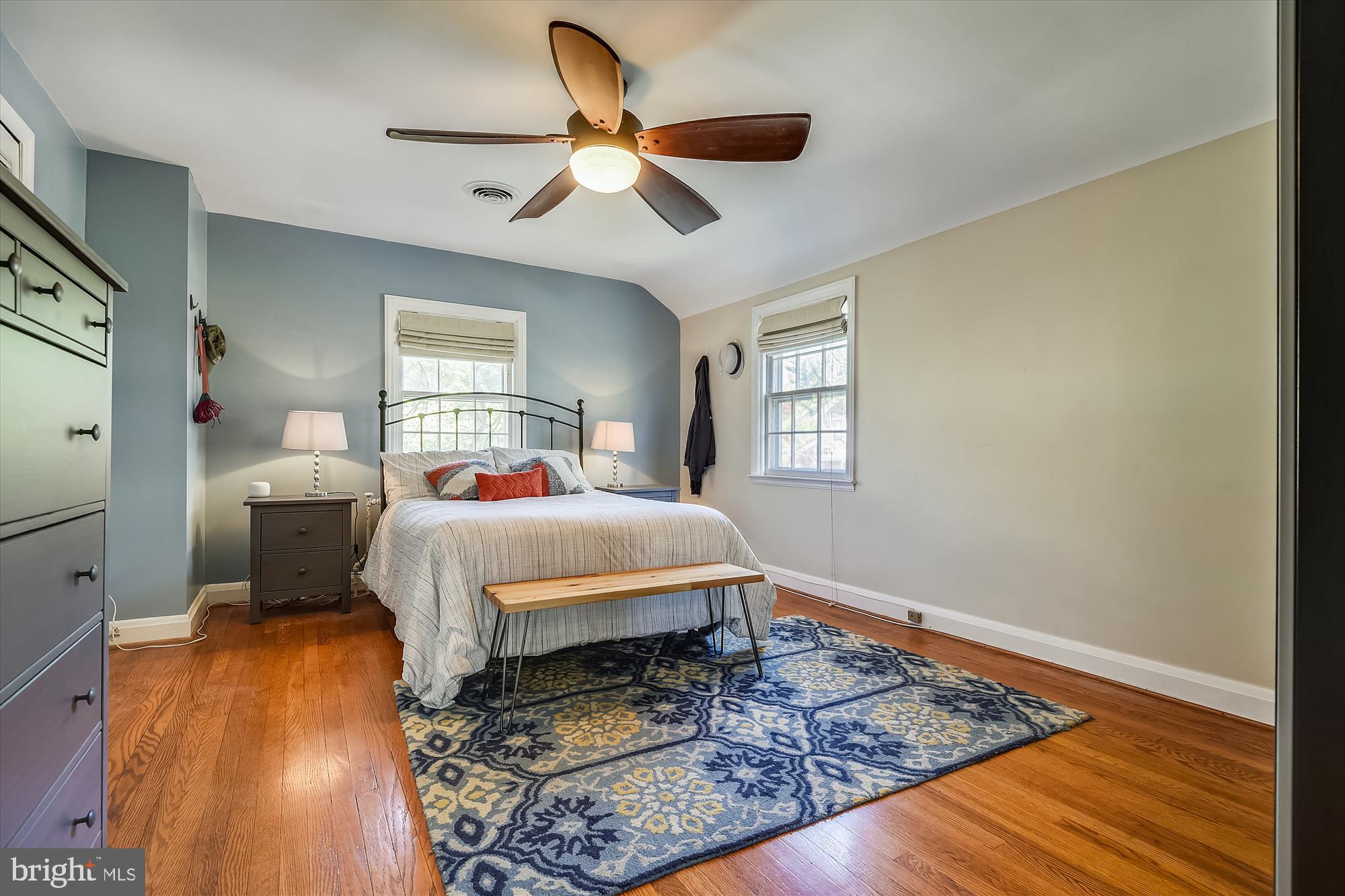 LAKE WALKER - Residential