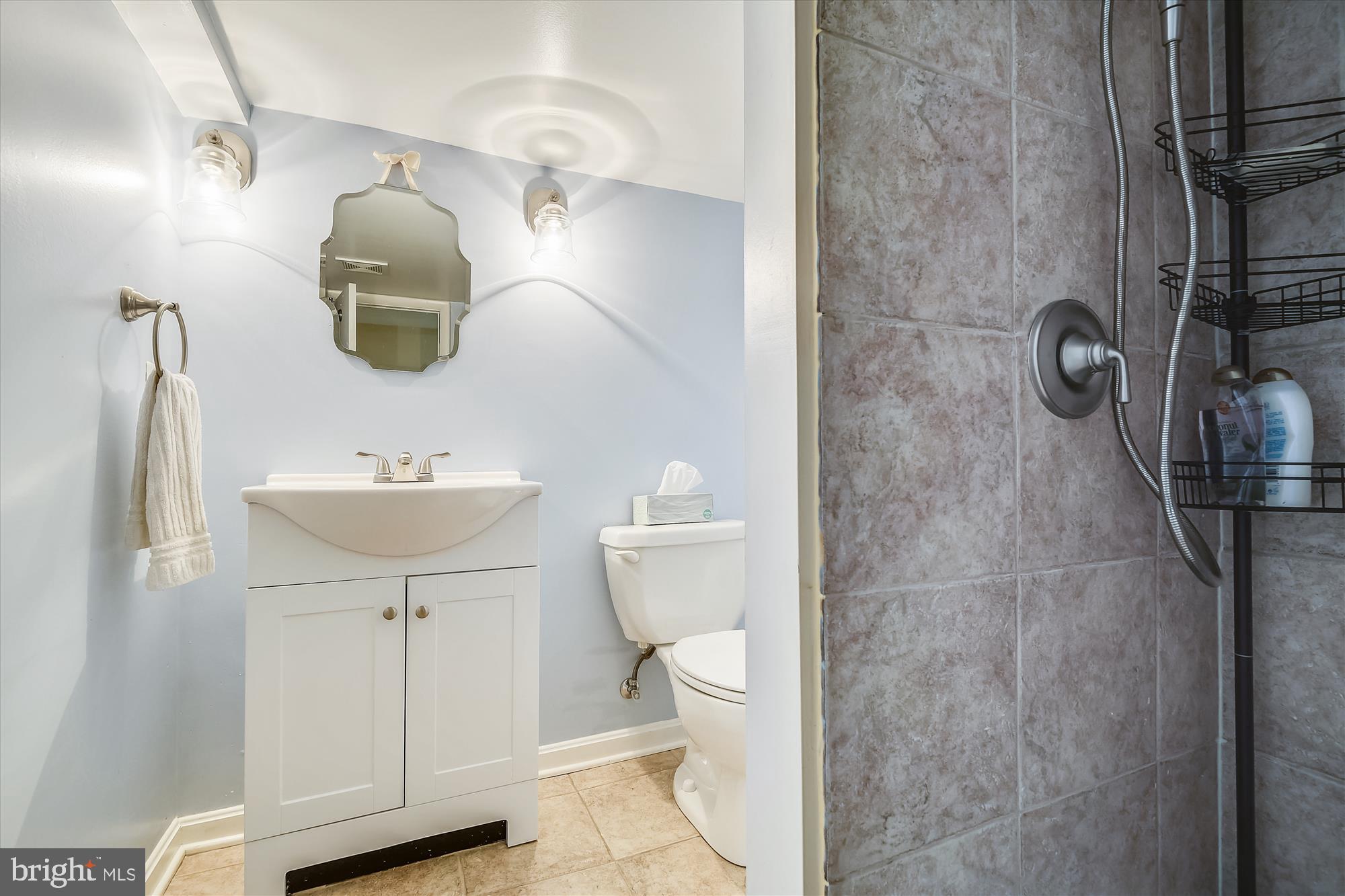 LAKE WALKER - Residential