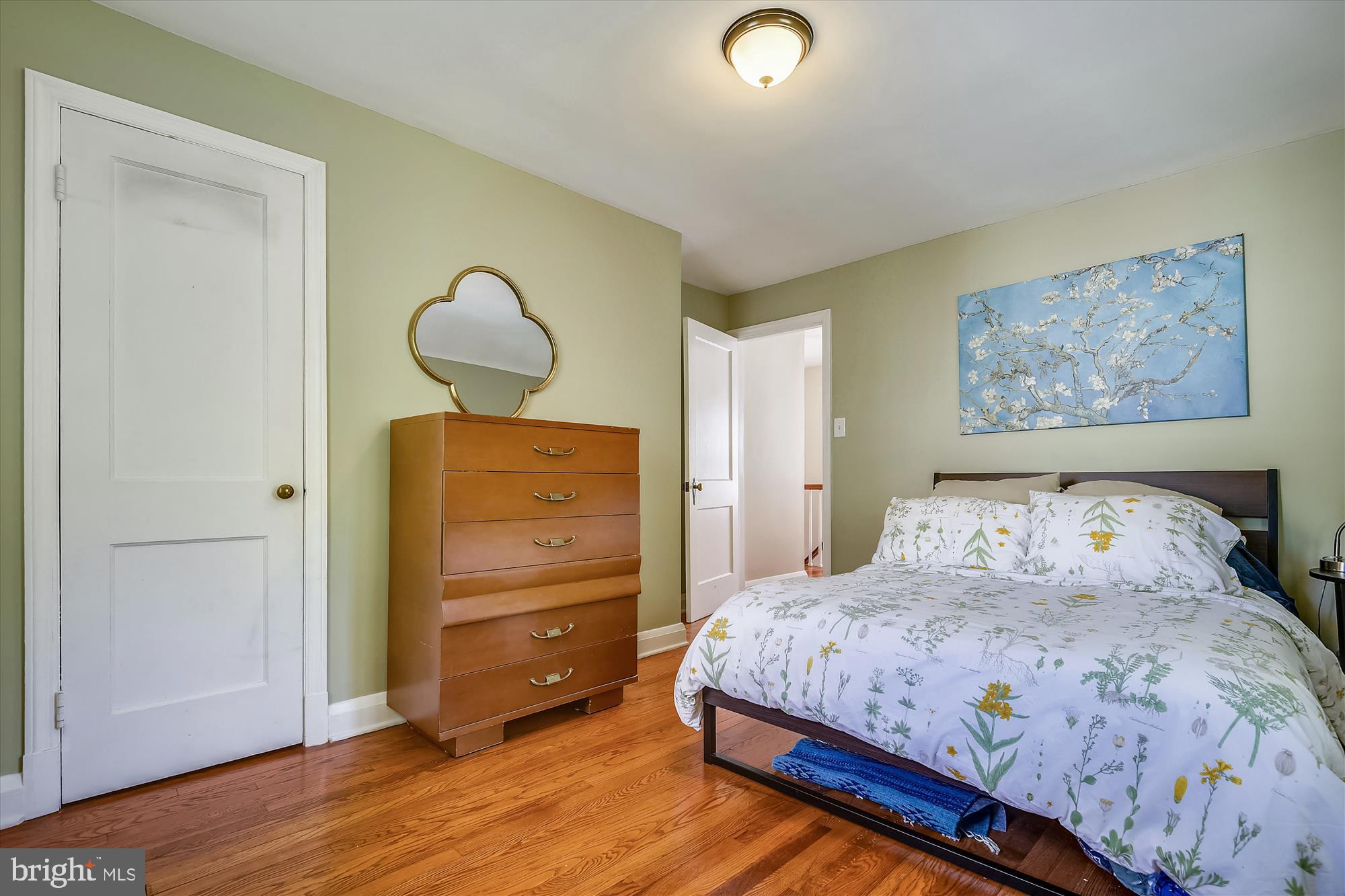 LAKE WALKER - Residential