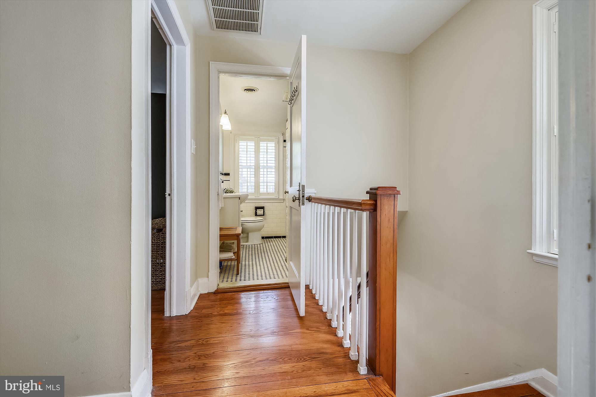 LAKE WALKER - Residential