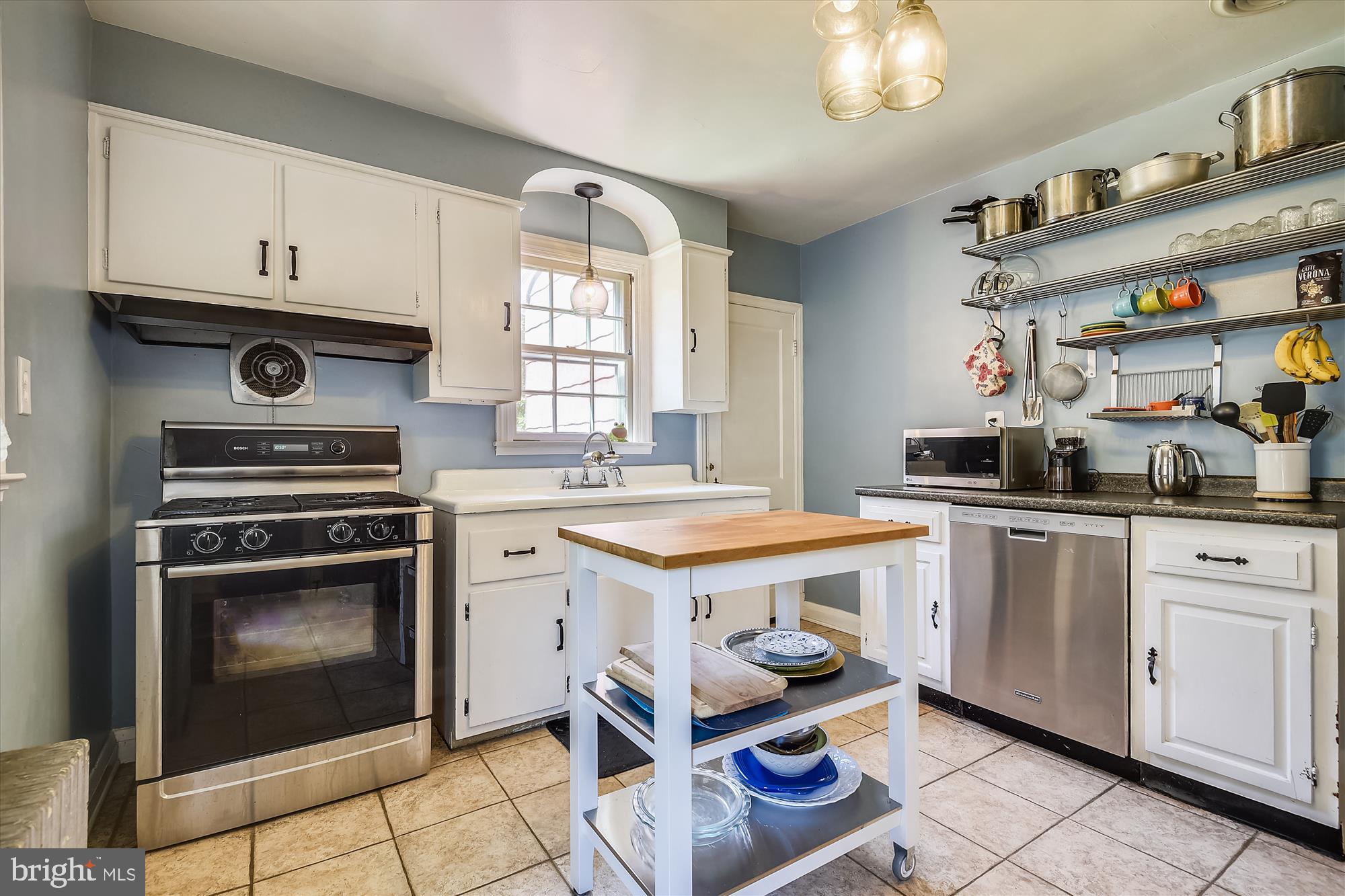 LAKE WALKER - Residential