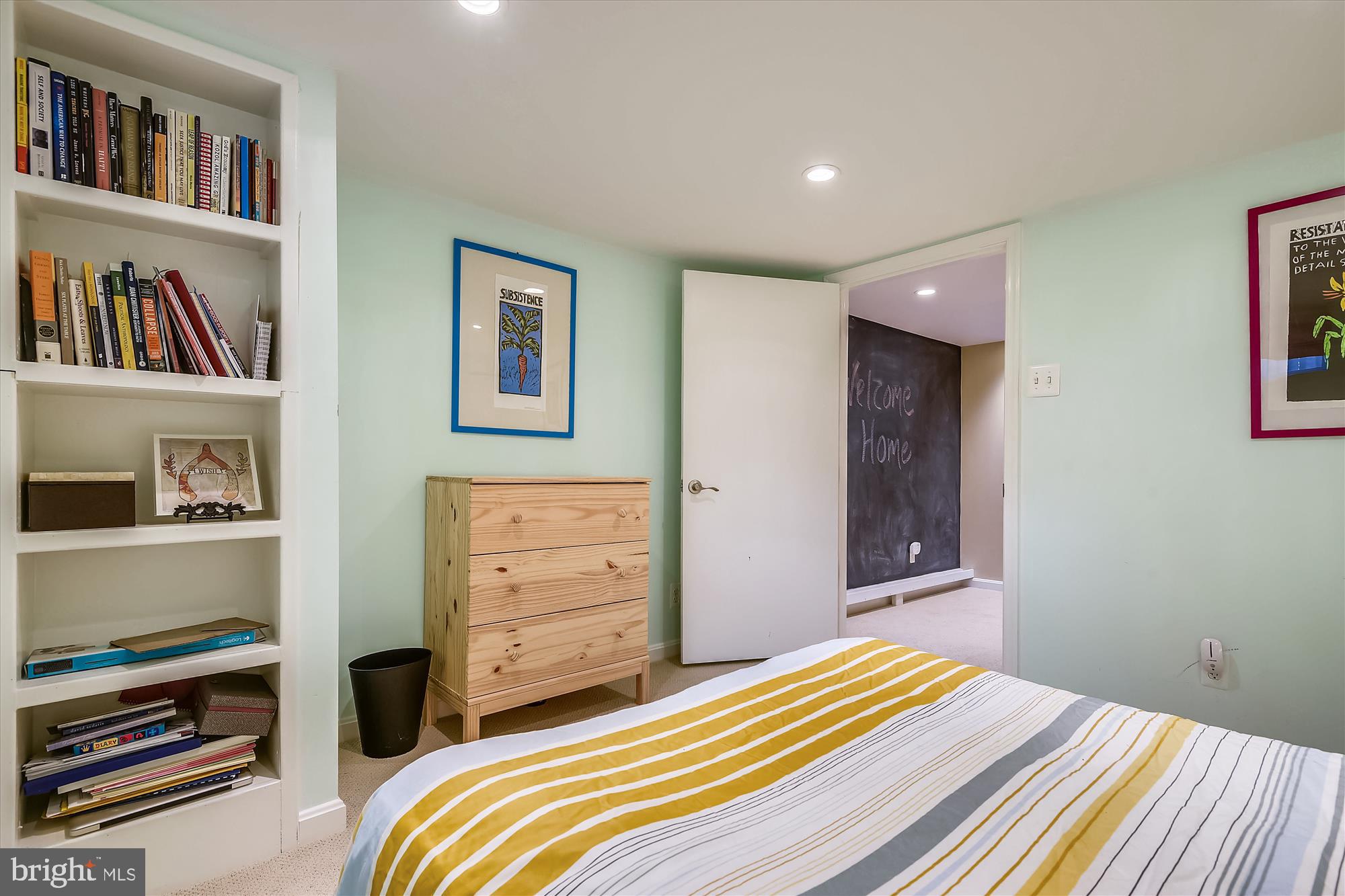 LAKE WALKER - Residential