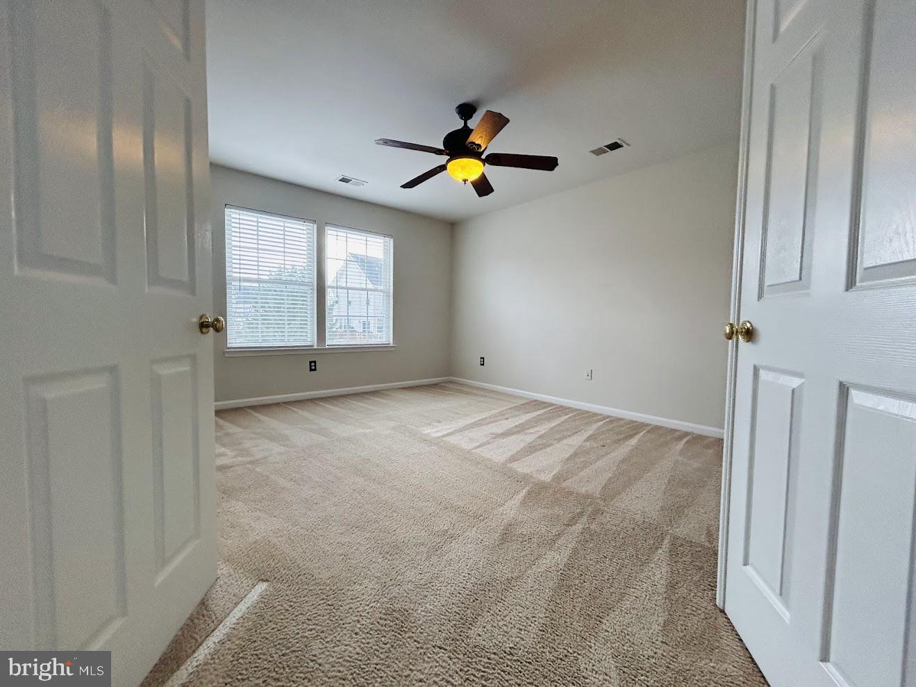 INDEPENDENCE/UNIV VLG - Residential Lease