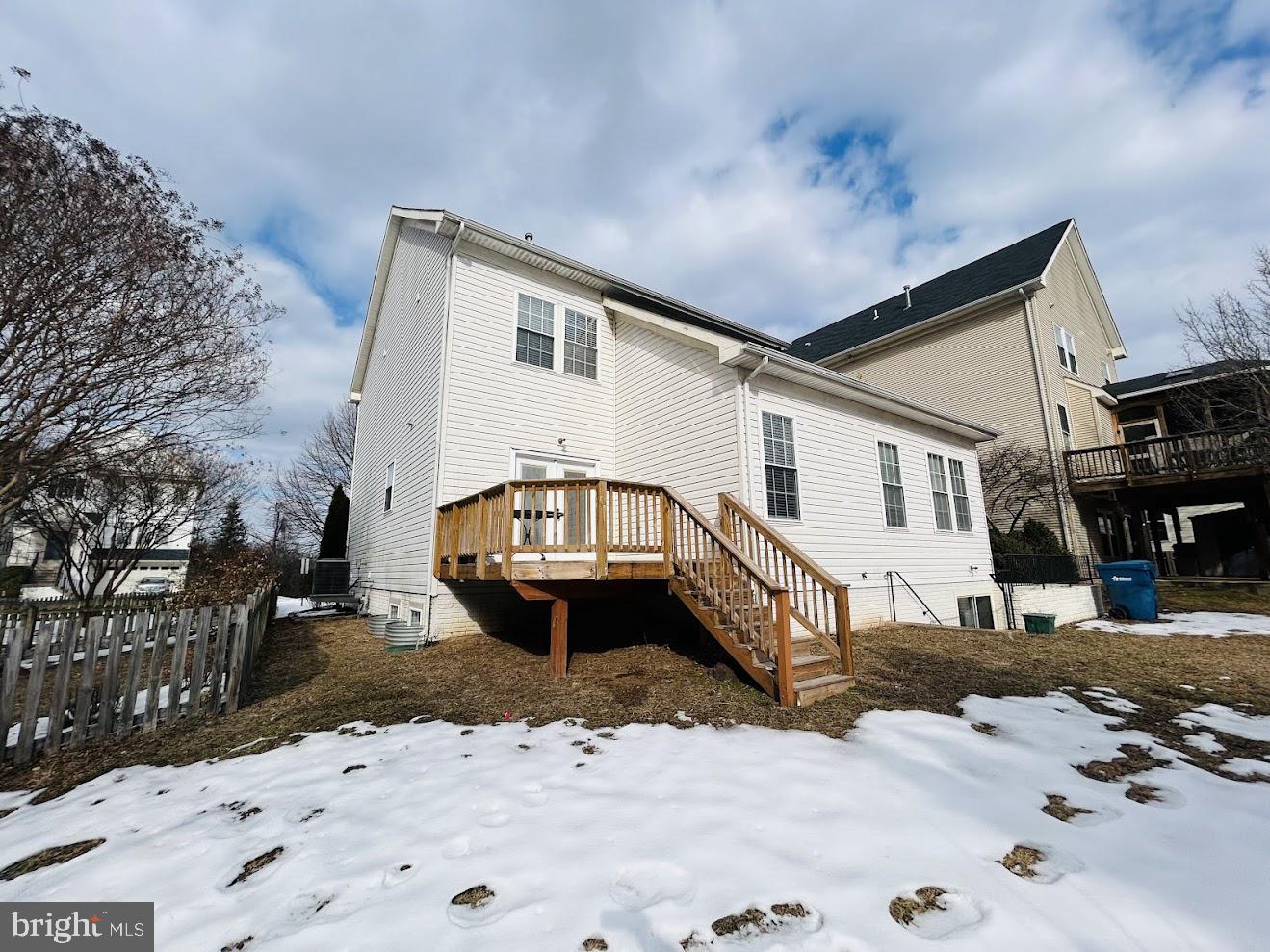 INDEPENDENCE/UNIV VLG - Residential Lease